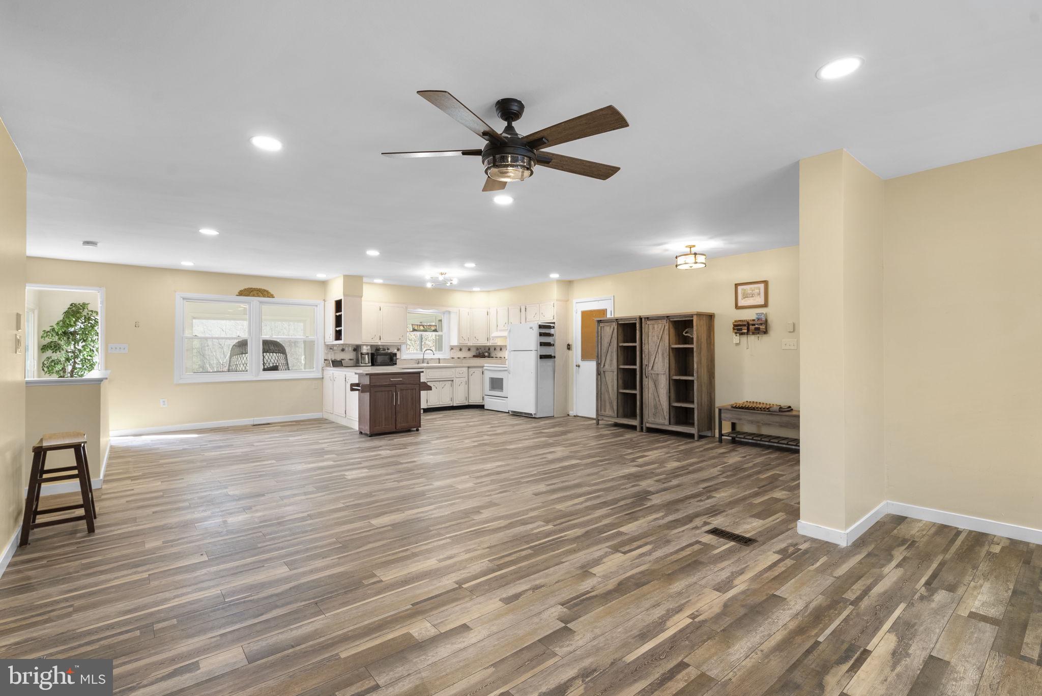 DRUM POINT - Residential