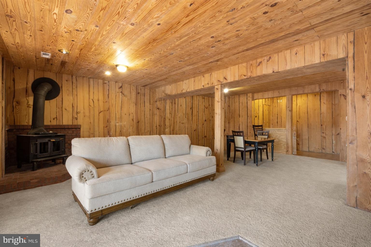 DRUM POINT - Residential