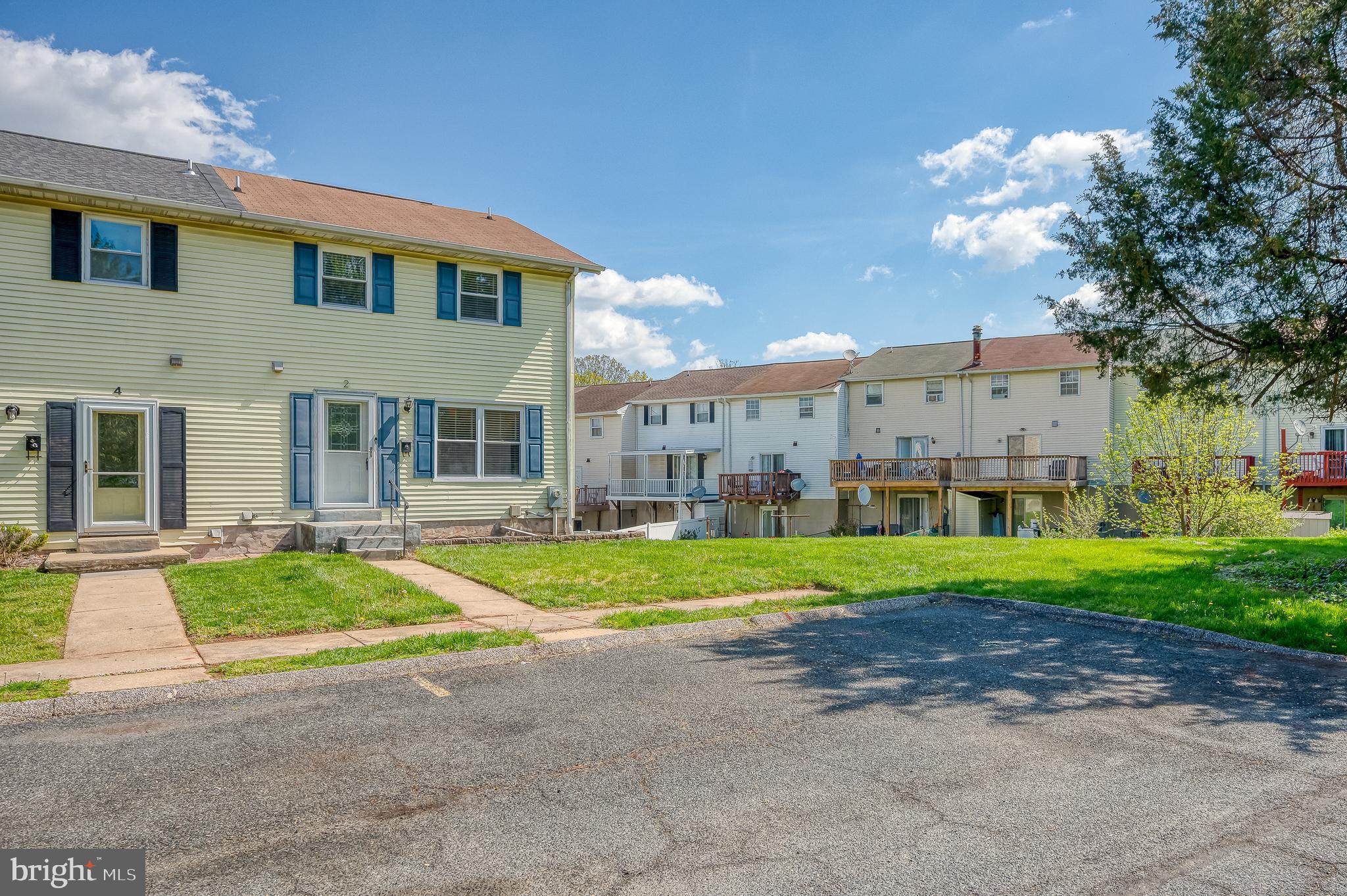 HAZELWOOD VILLAGE - Residential