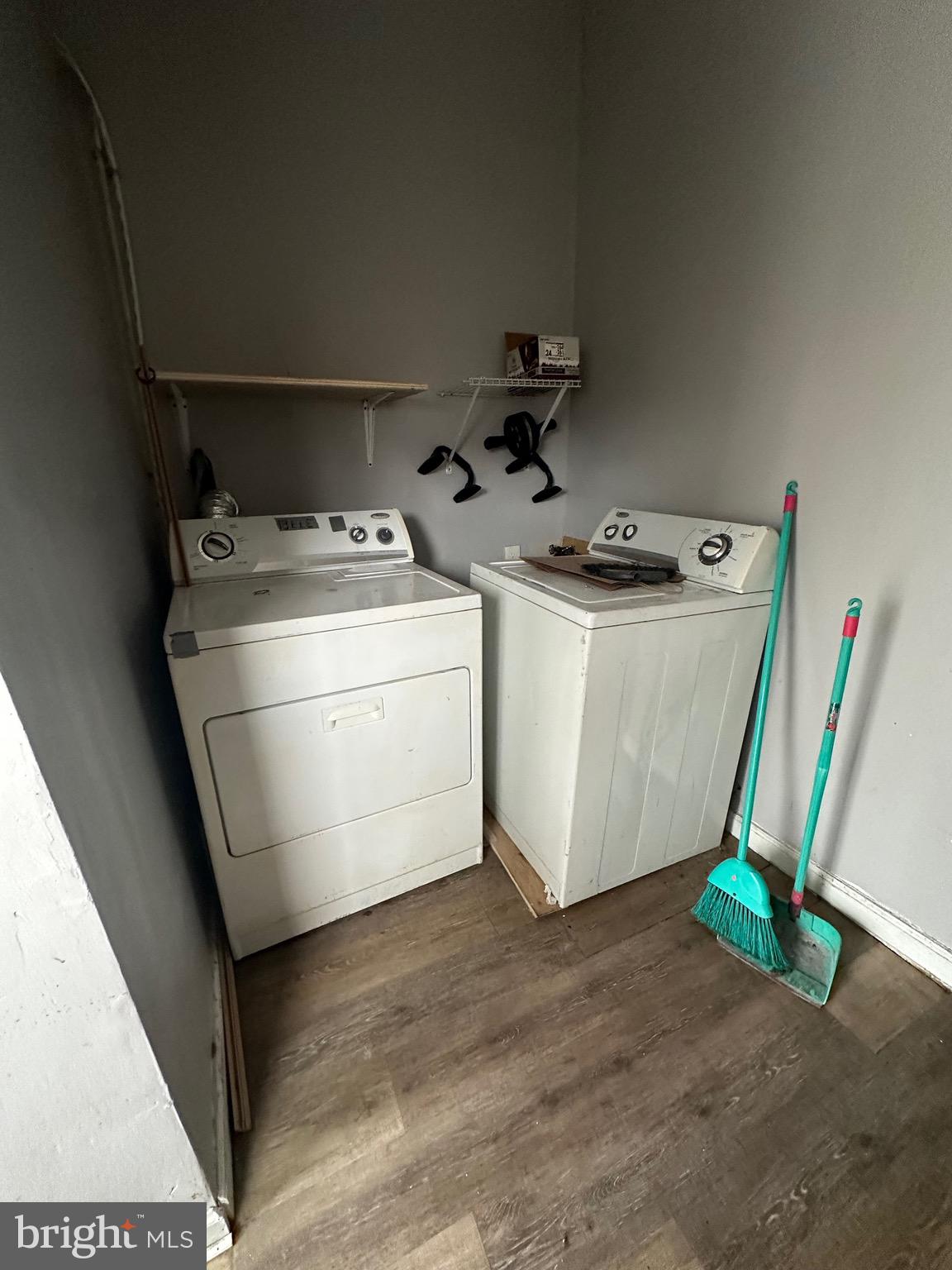 KENSINGTON - Residential Lease