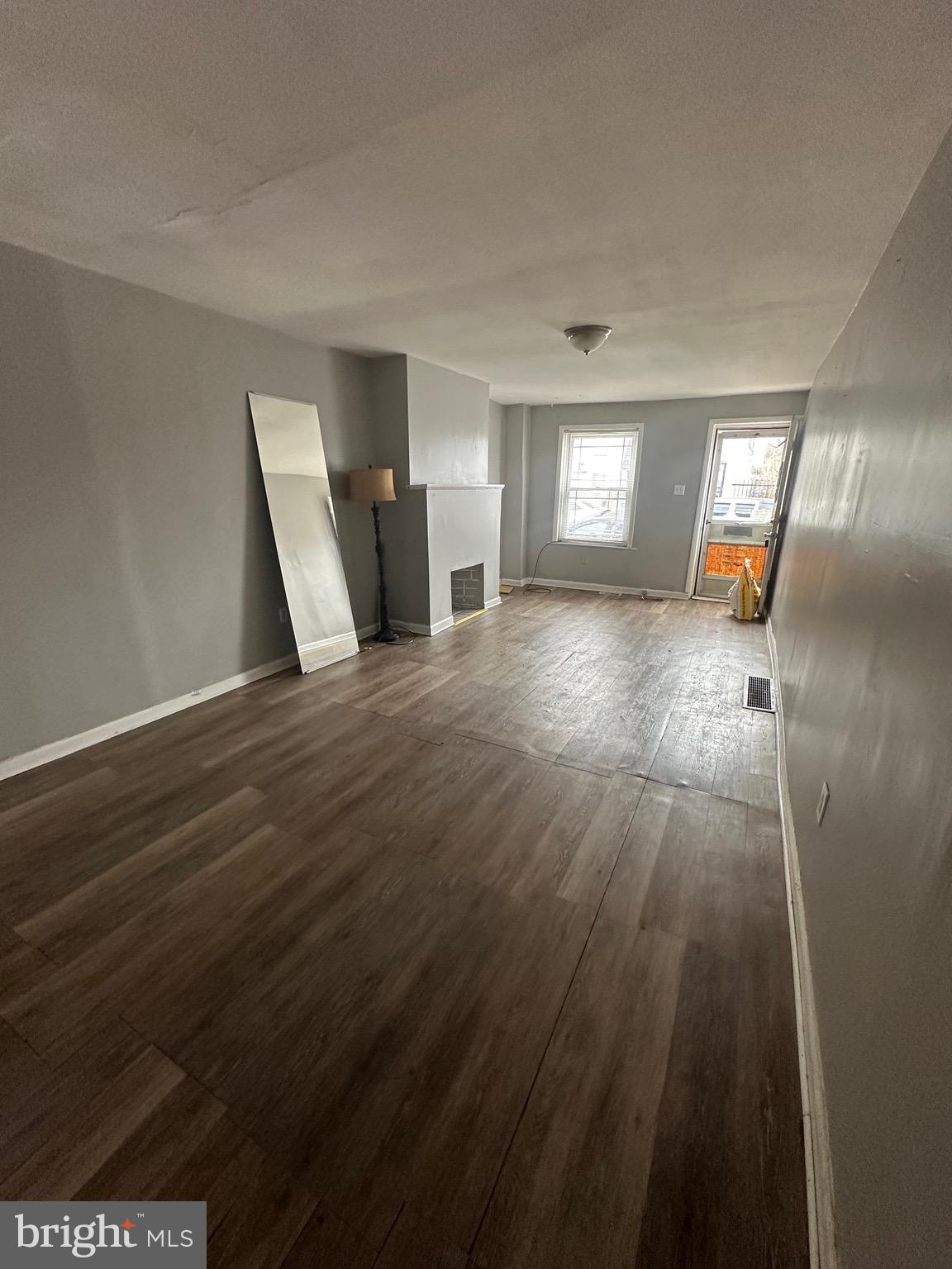 KENSINGTON - Residential Lease