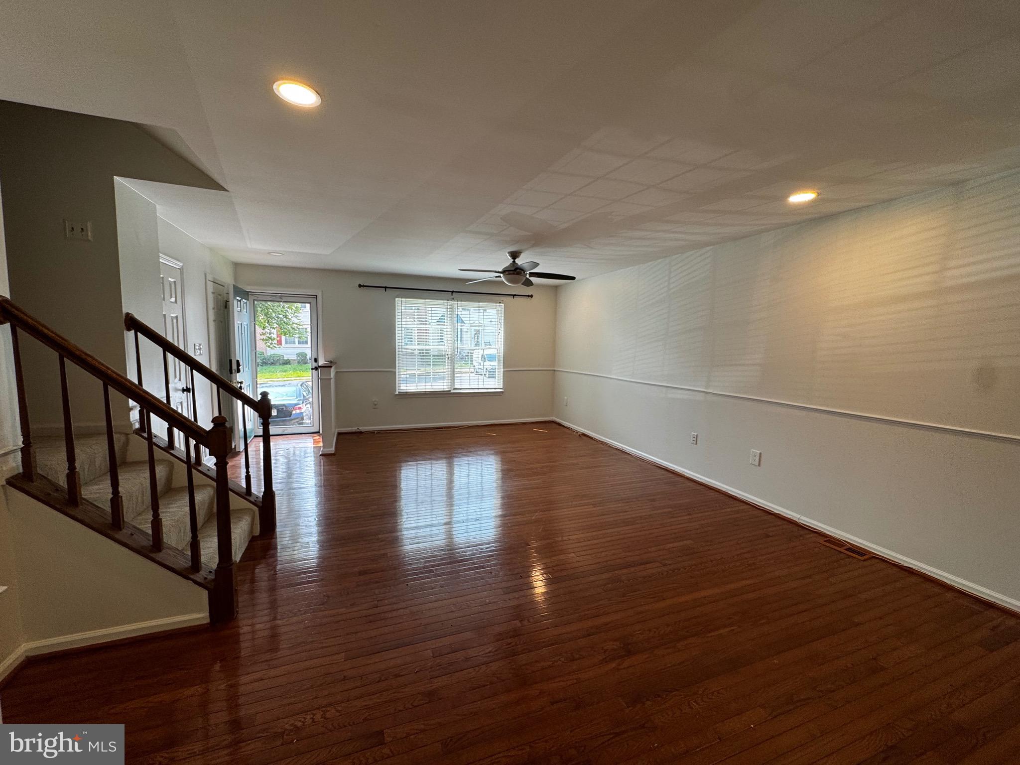 WORTHINGTON WOODS - Residential Lease