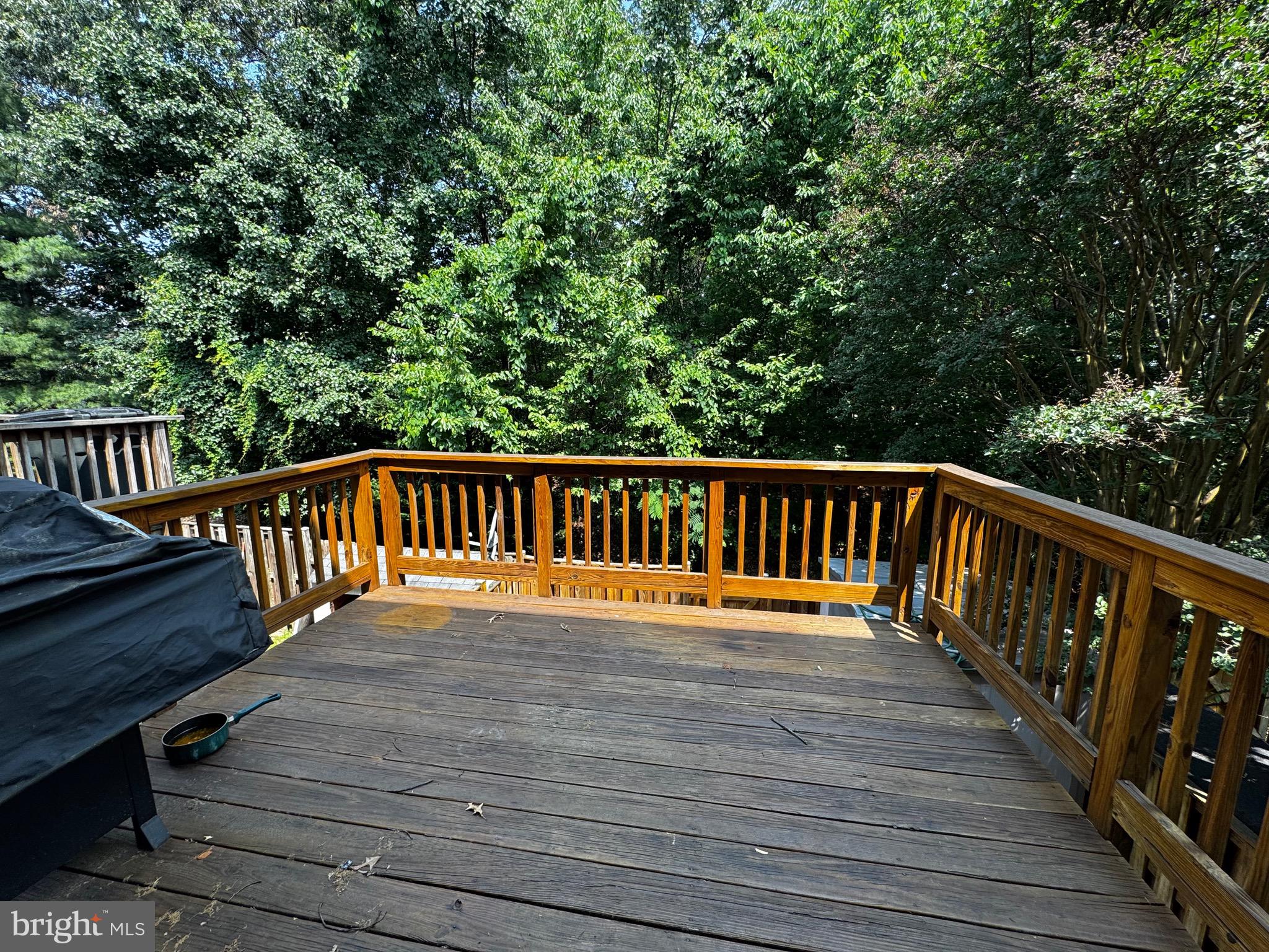 WORTHINGTON WOODS - Residential Lease