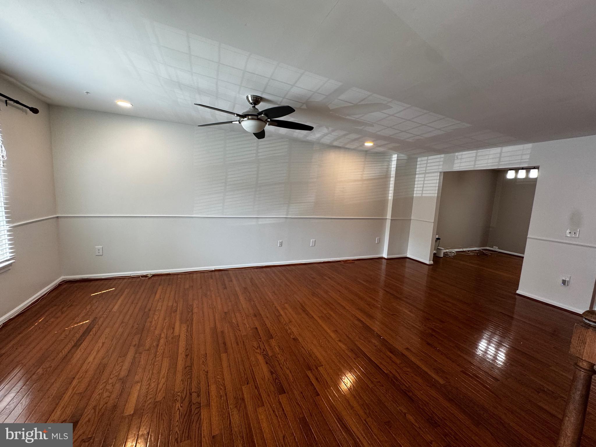 WORTHINGTON WOODS - Residential Lease