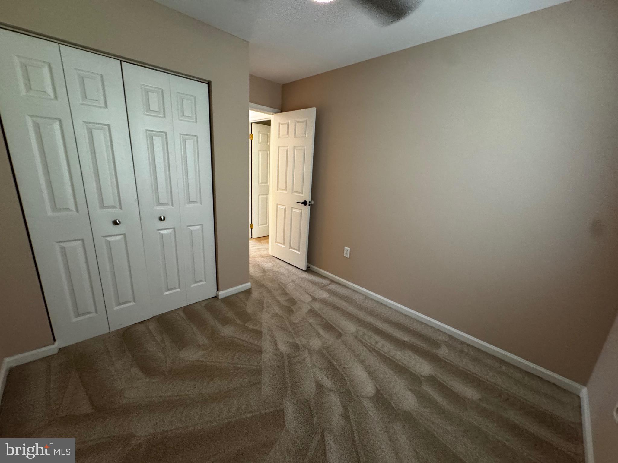 WORTHINGTON WOODS - Residential Lease