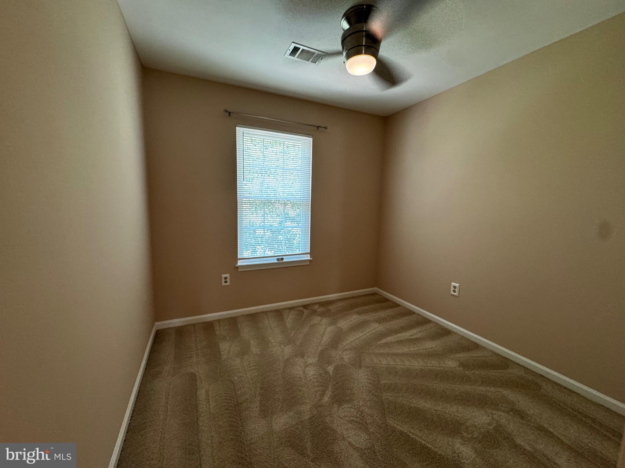 WORTHINGTON WOODS - Residential Lease