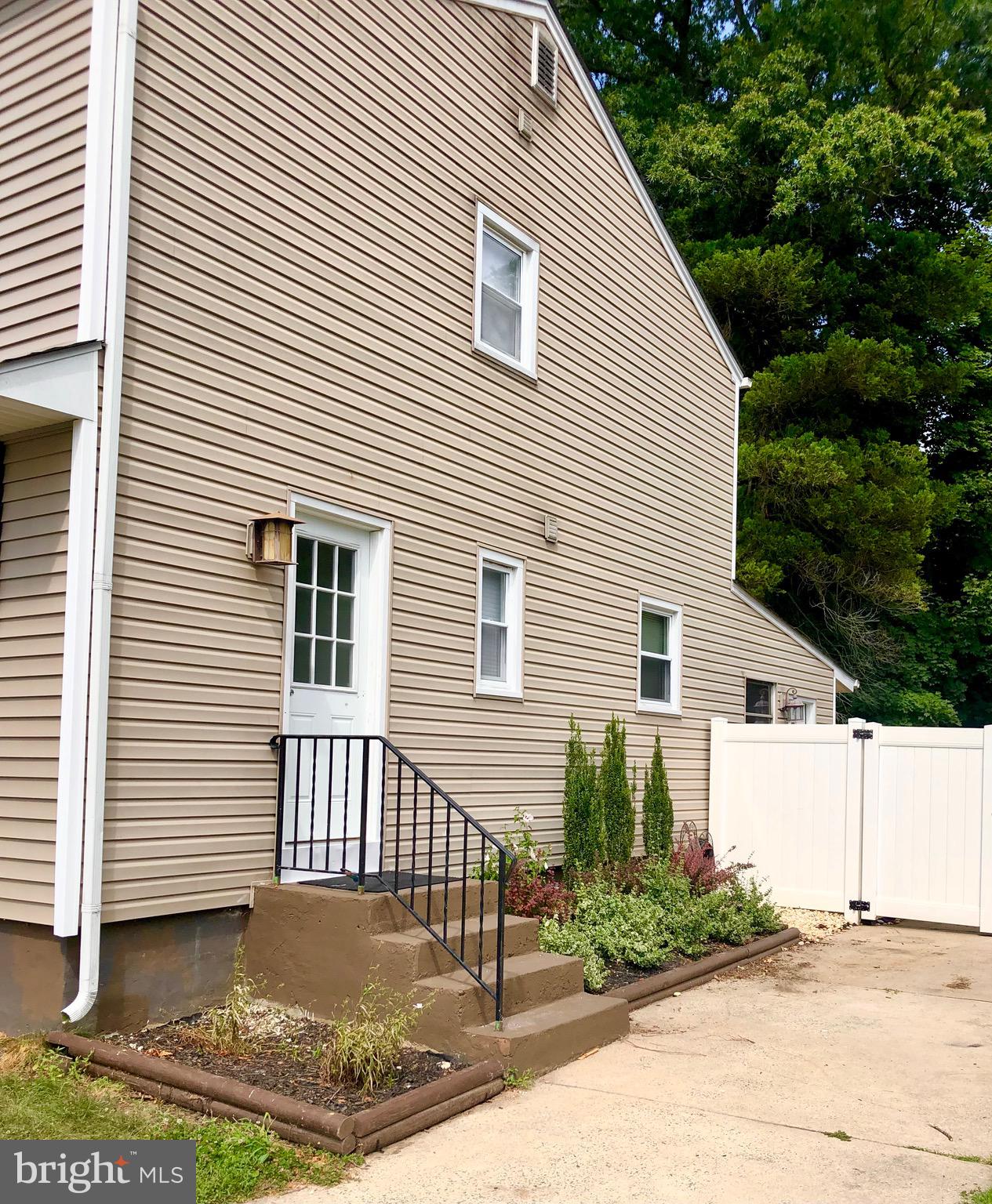 COLUMBUS PARK - Residential Lease