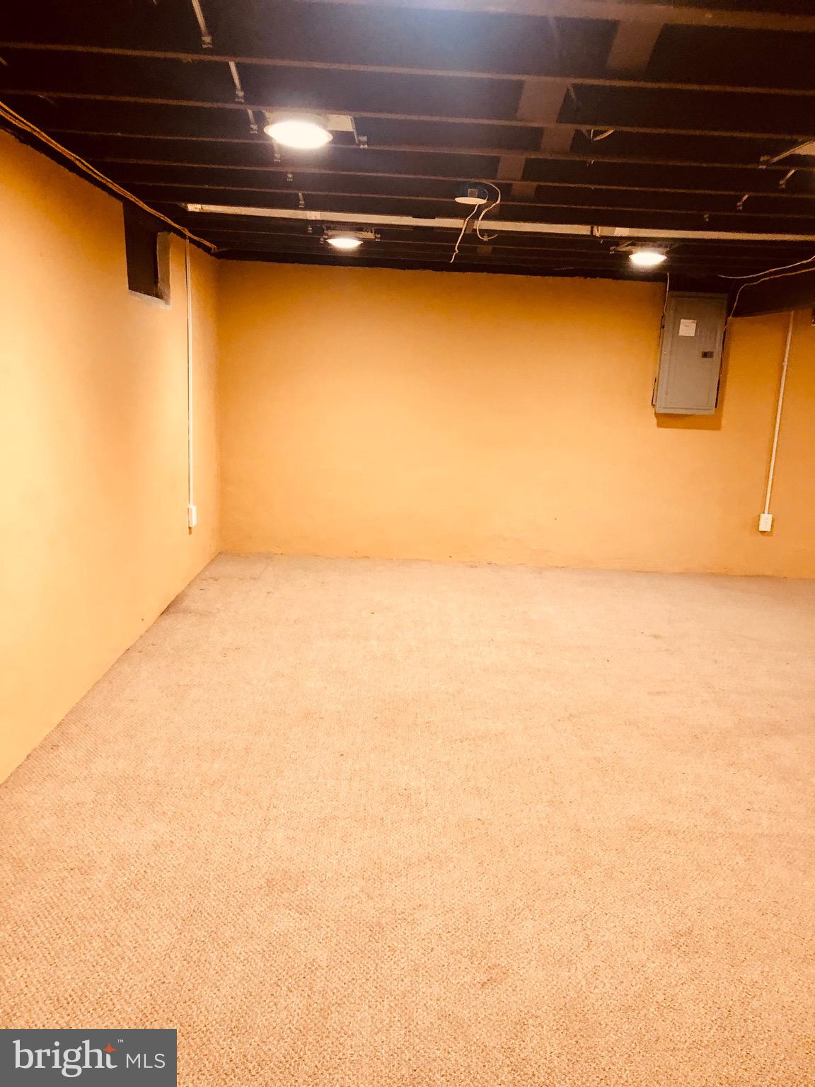 COLUMBUS PARK - Residential Lease