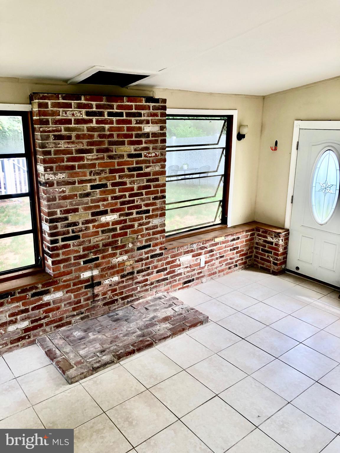 COLUMBUS PARK - Residential Lease