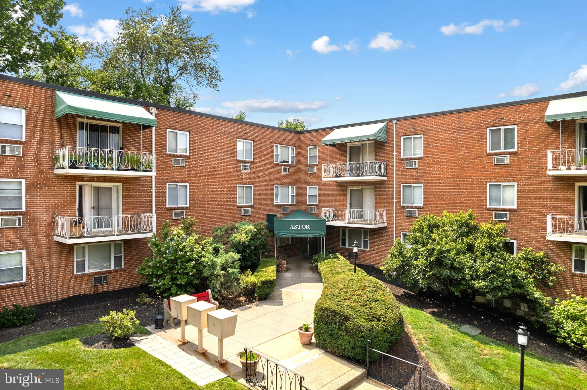 1600 Church Road Unit A111, Wyncote, PA, 19095