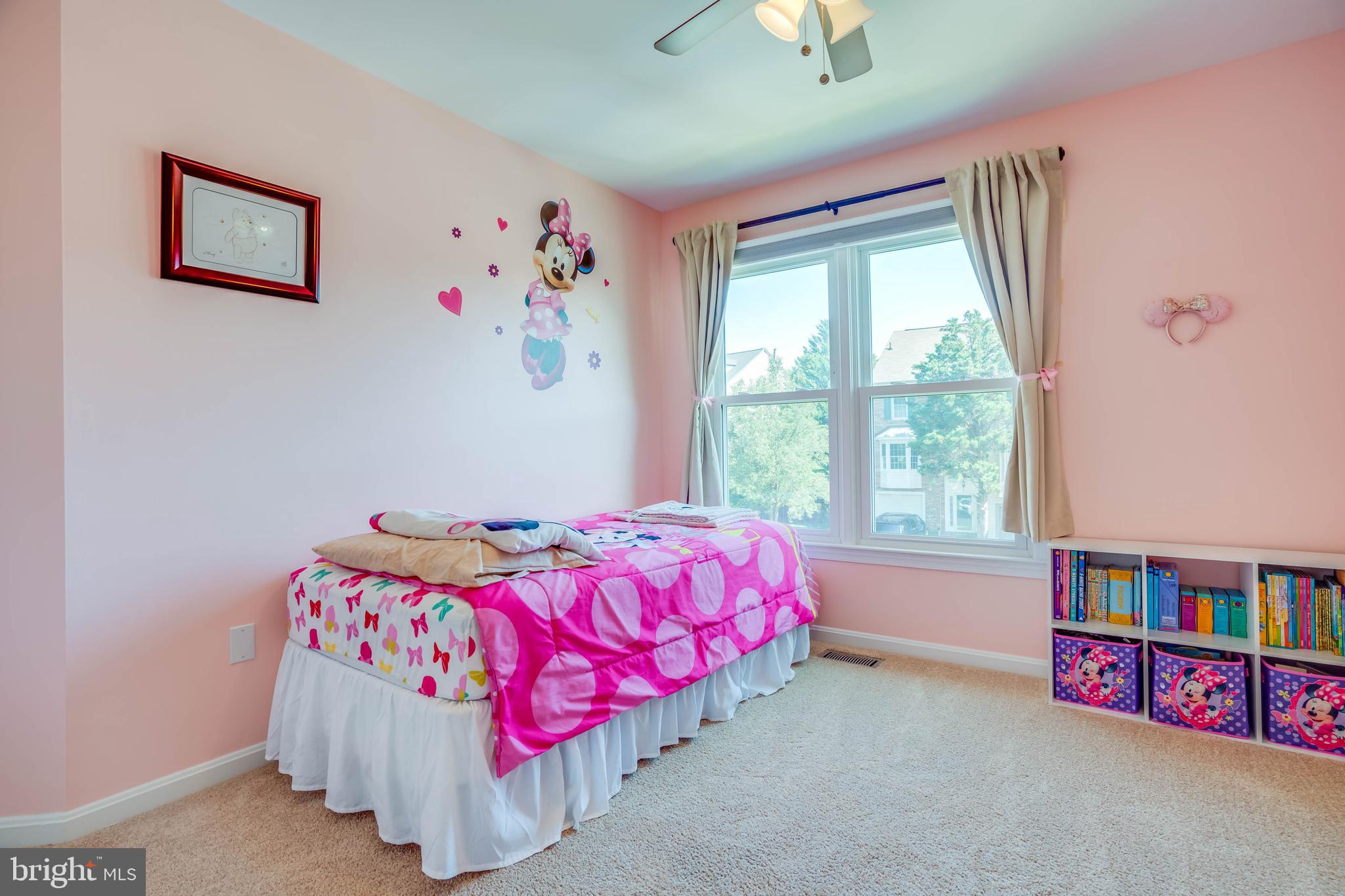 ASHBURN FARM - Residential