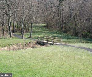 ASHBURN FARM - Residential