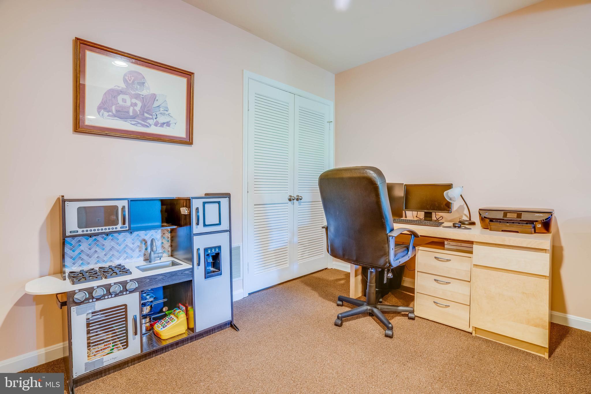 ASHBURN FARM - Residential