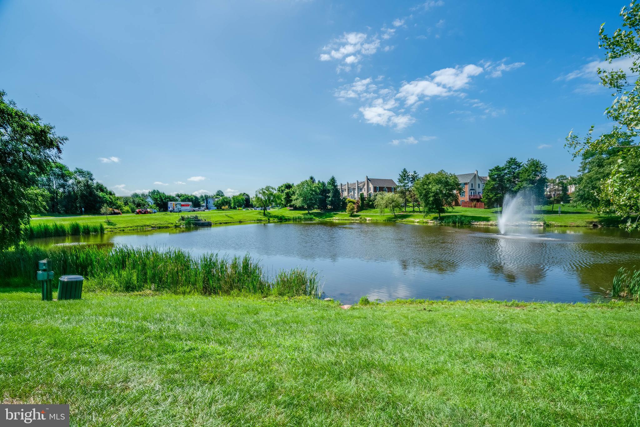 ASHBURN FARM - Residential