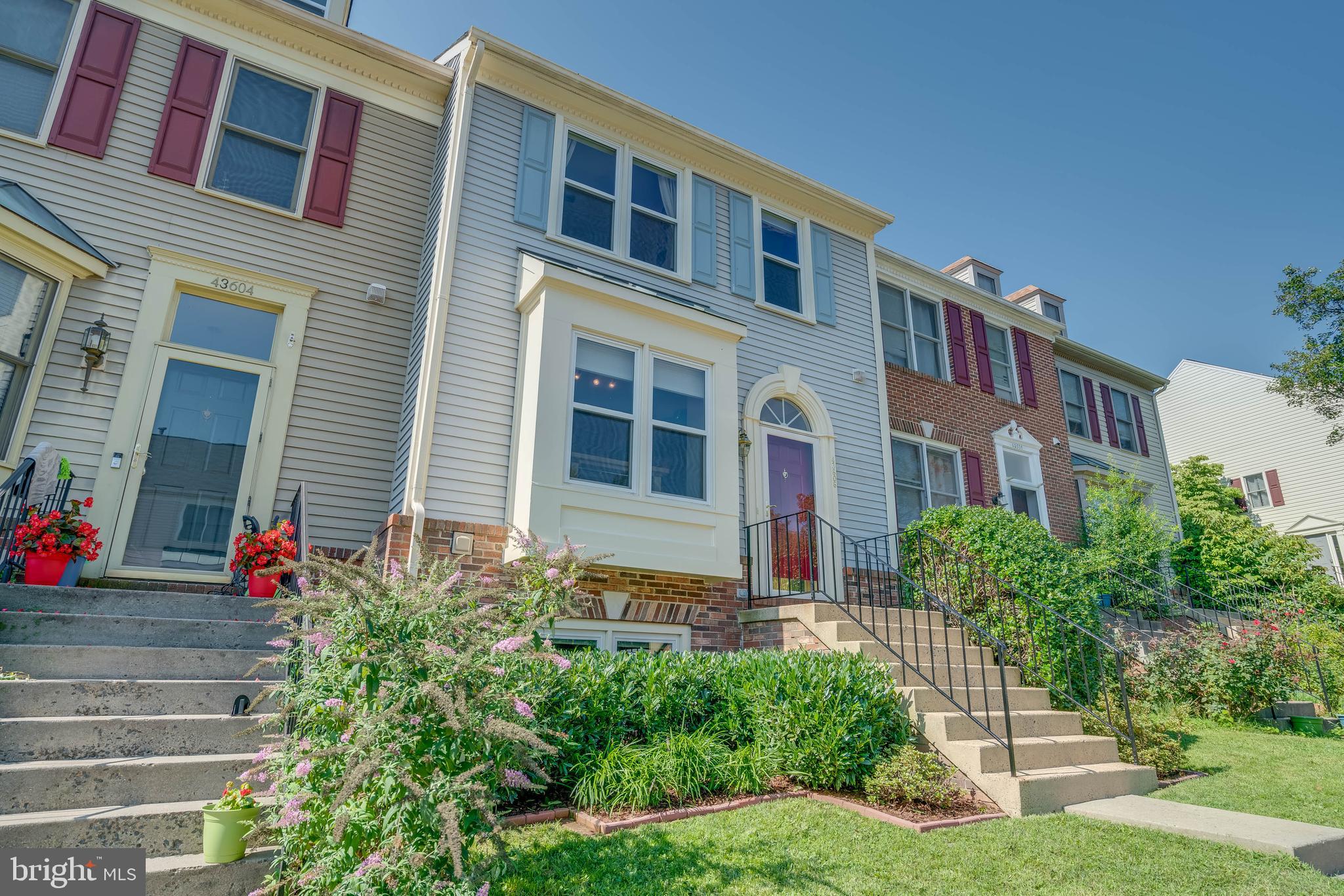 ASHBURN FARM - Residential