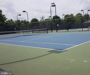 ASHBURN FARM - Residential