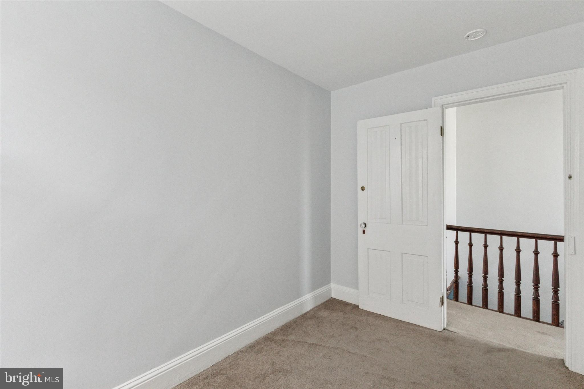 ROXBOROUGH - Residential Lease