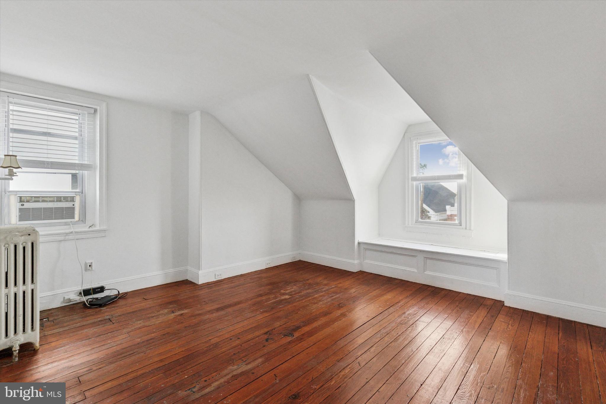 ROXBOROUGH - Residential Lease