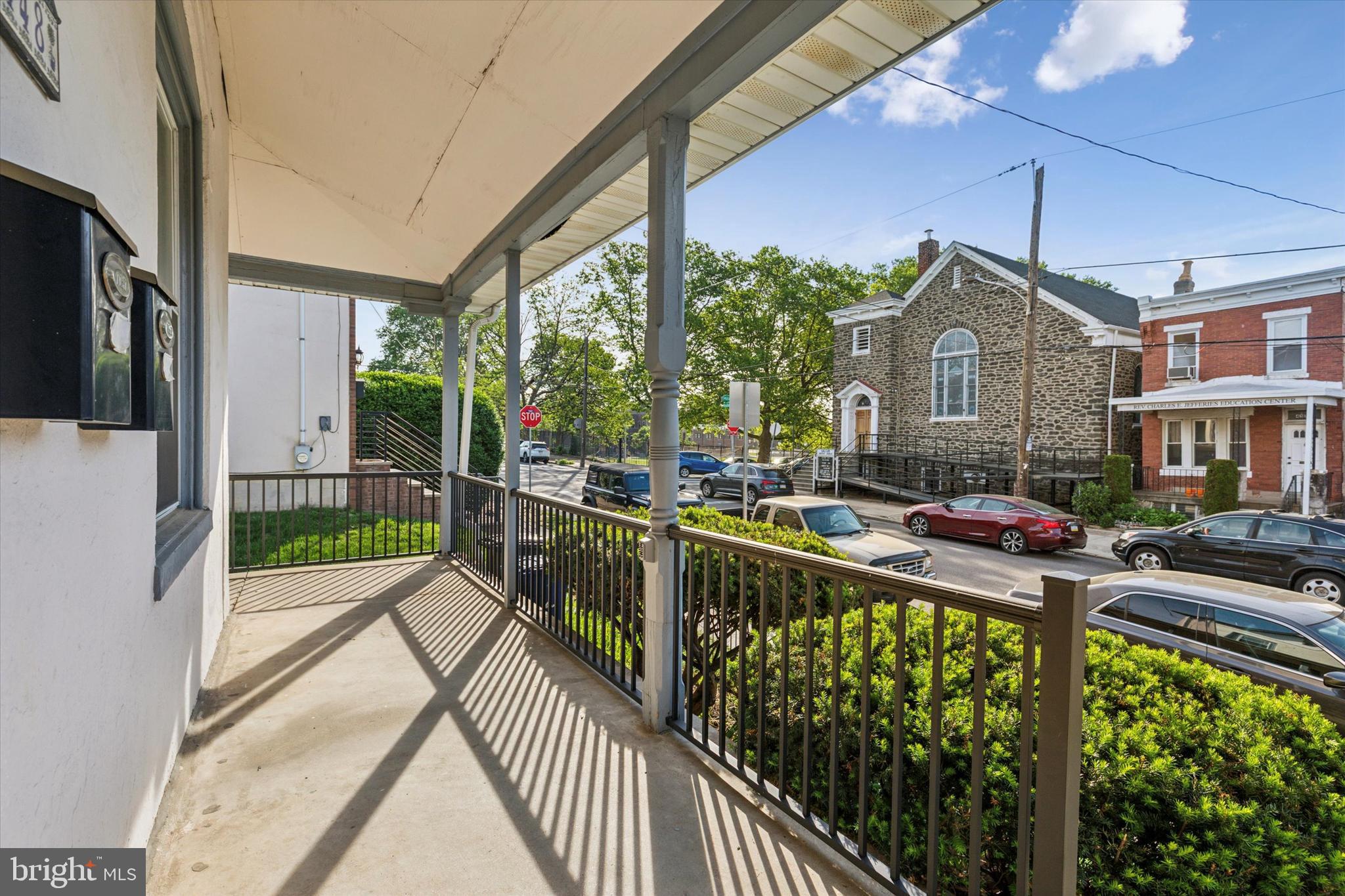 ROXBOROUGH - Residential Lease