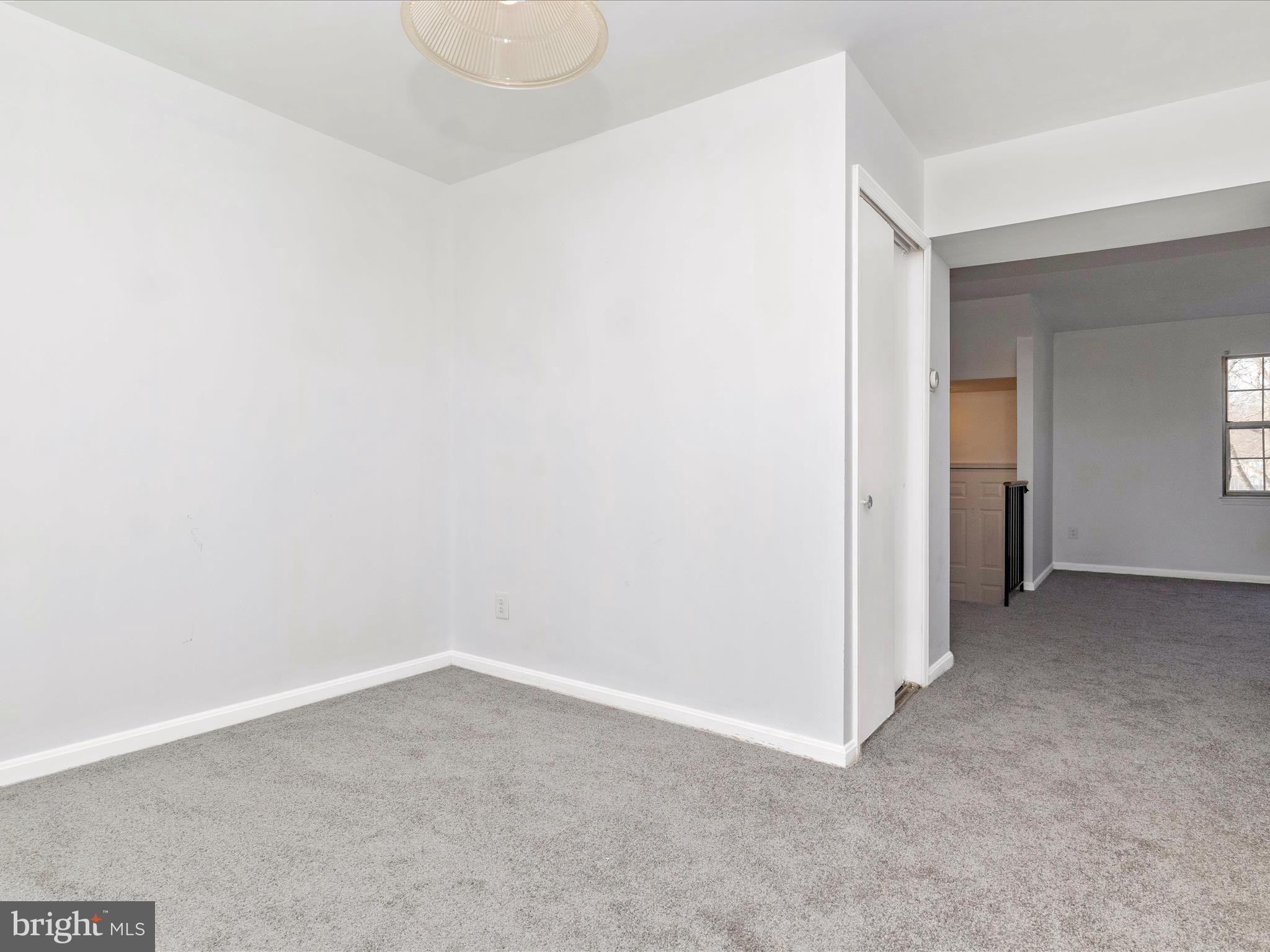 LONDON WOODS - Residential