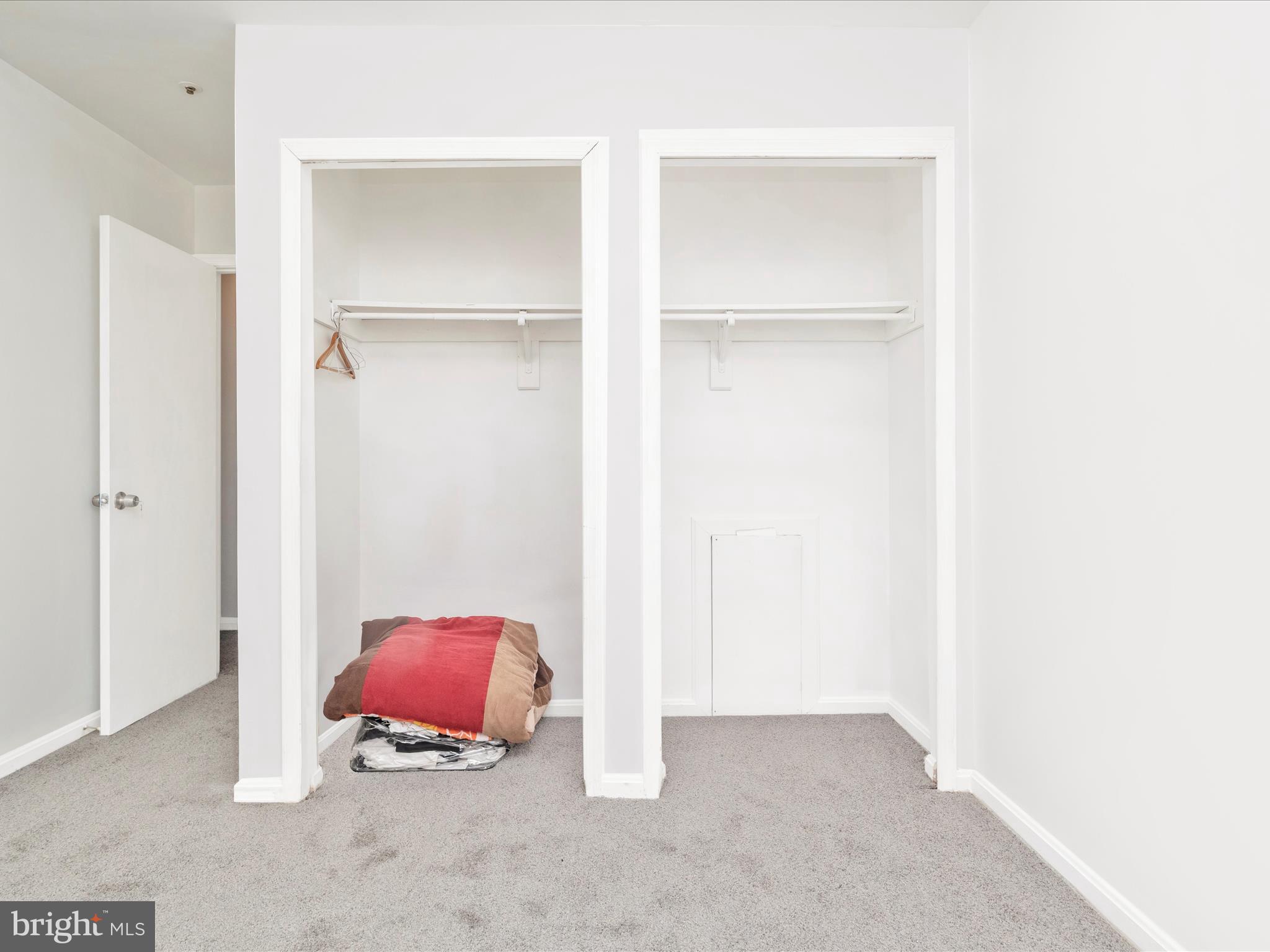 LONDON WOODS - Residential