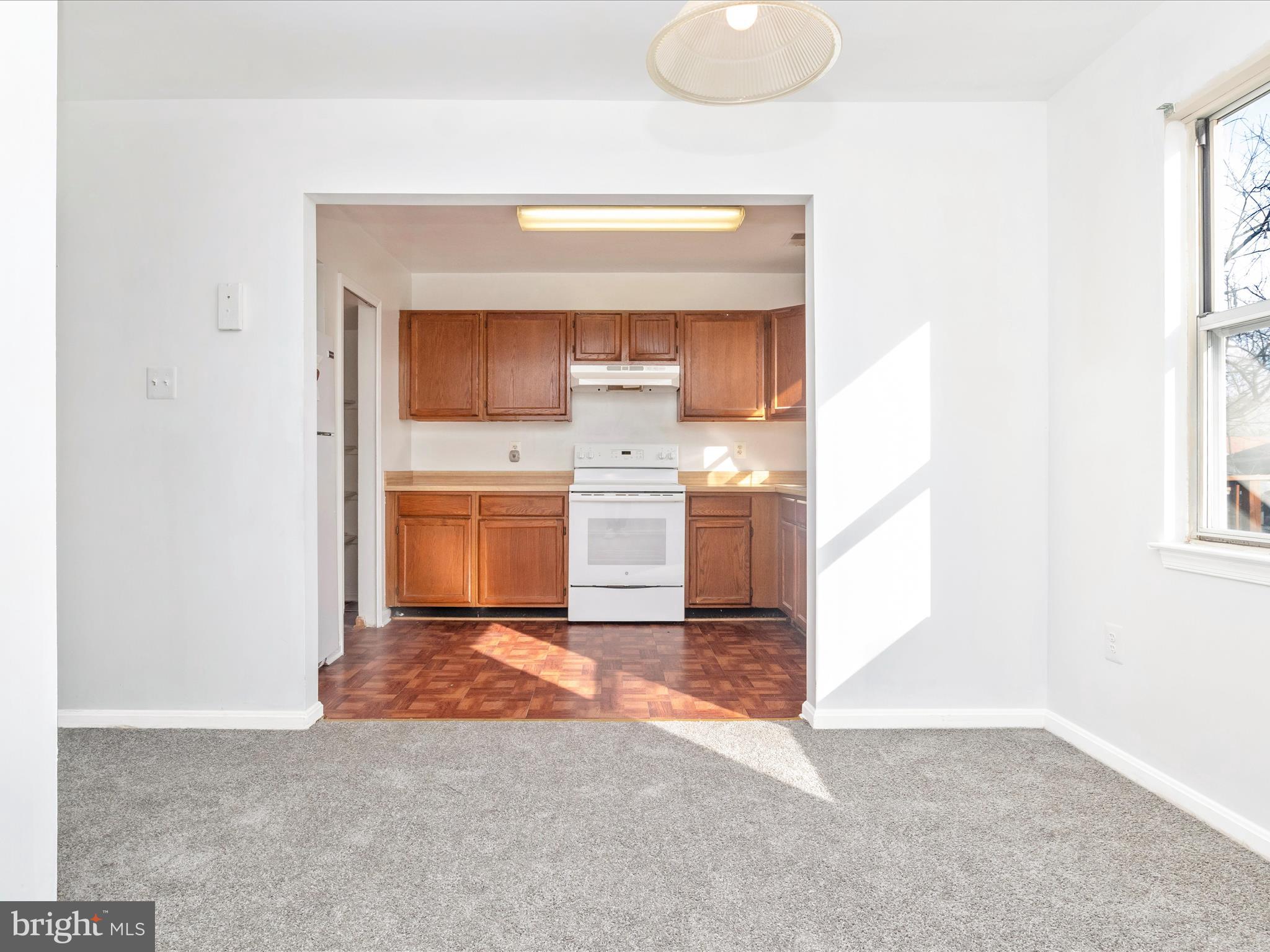 LONDON WOODS - Residential