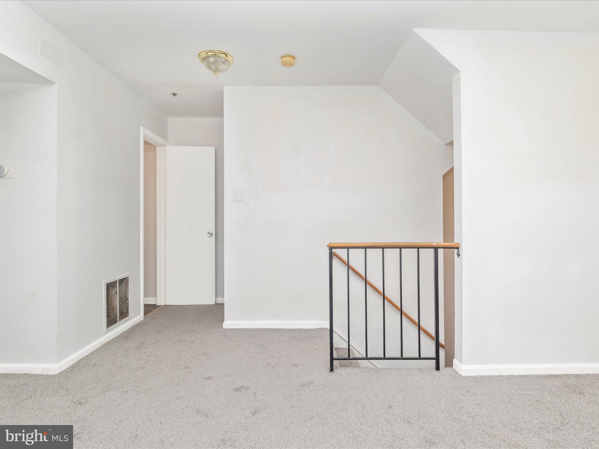 LONDON WOODS - Residential