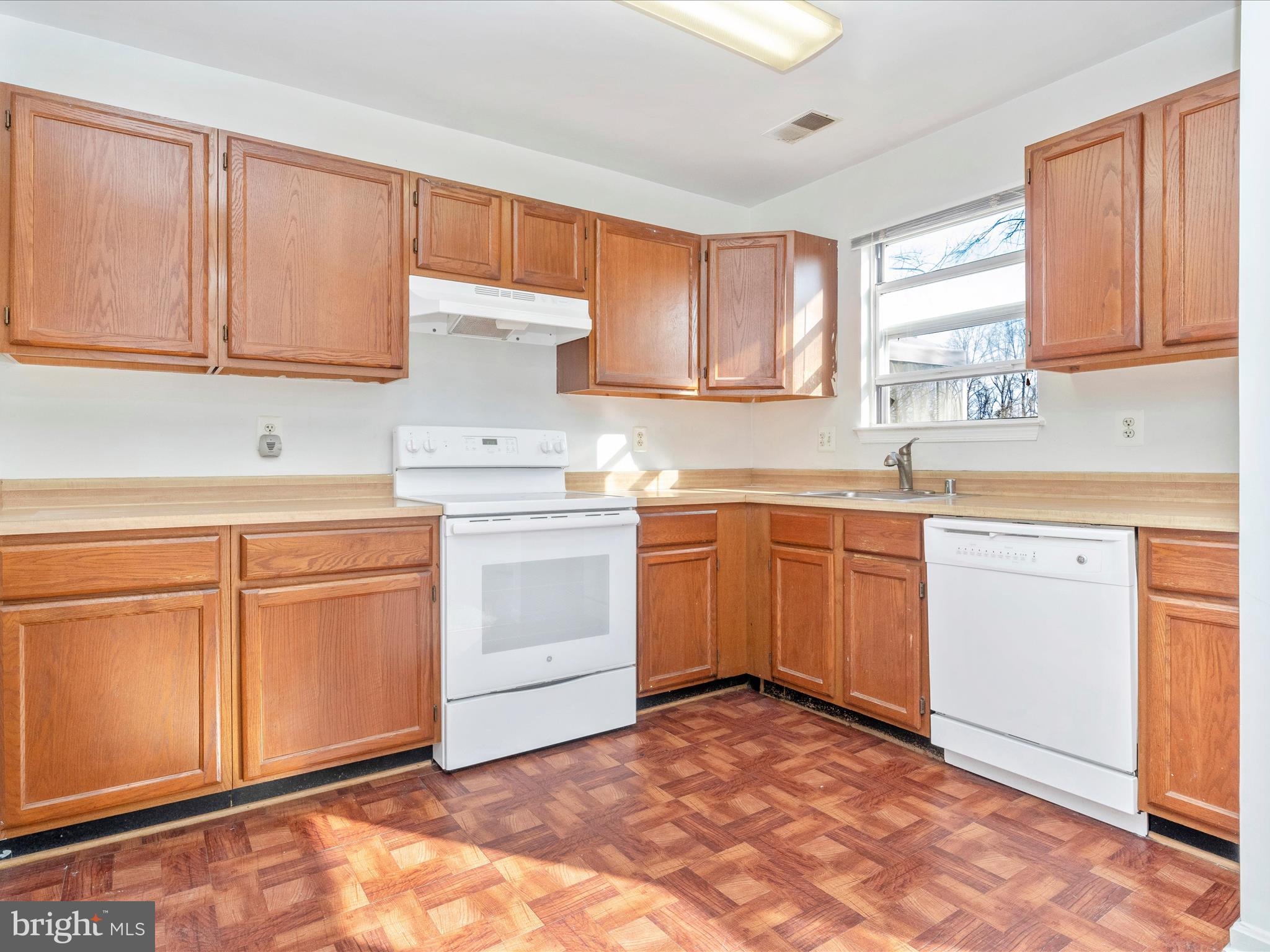 LONDON WOODS - Residential