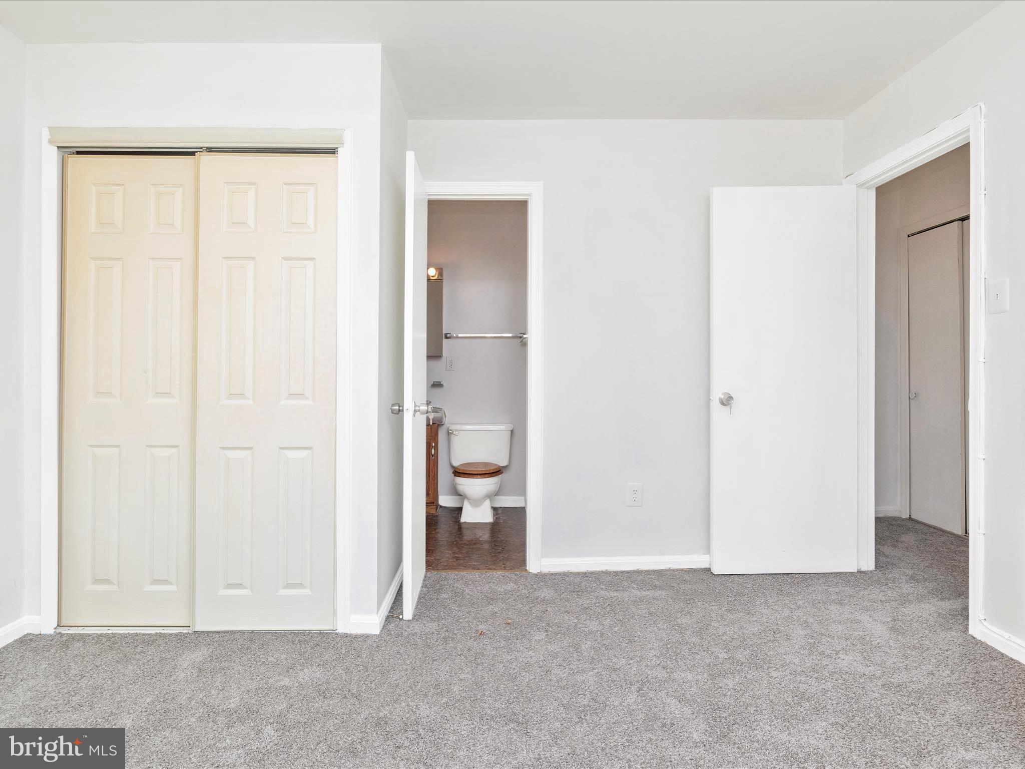 LONDON WOODS - Residential