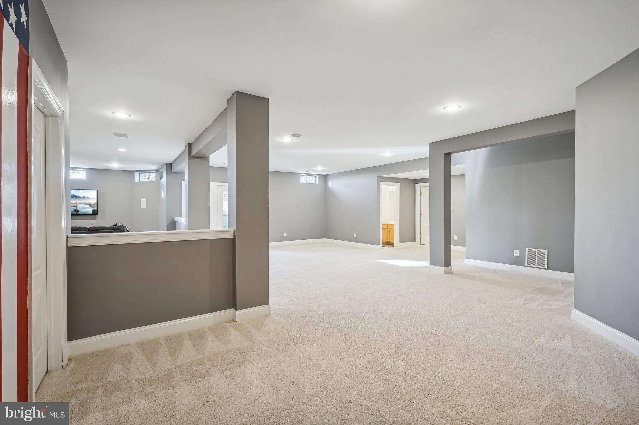 BROADLANDS SOUTH - Residential