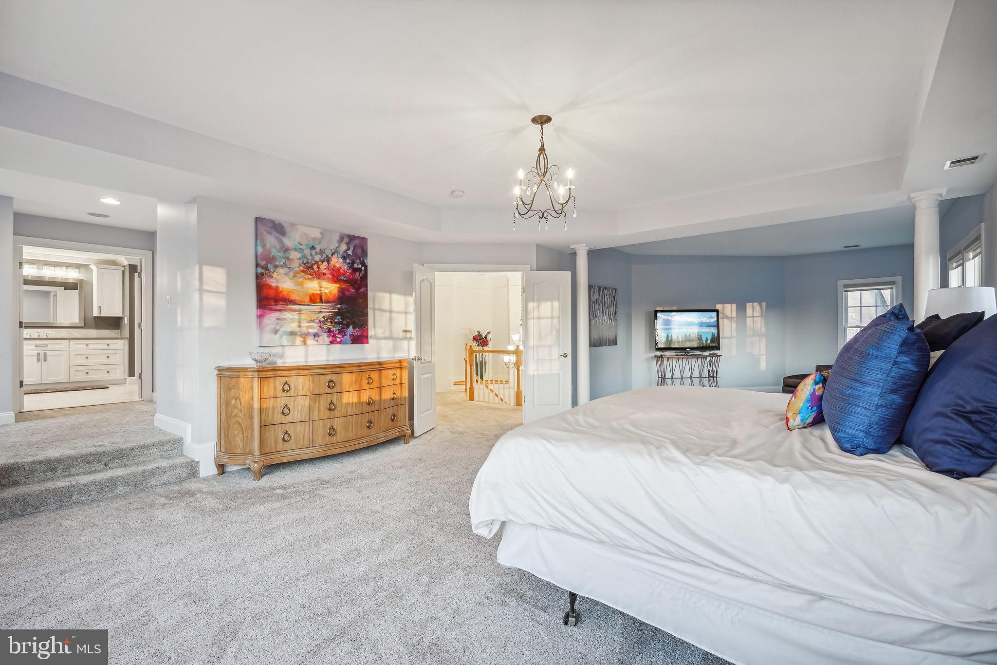 BROADLANDS SOUTH - Residential