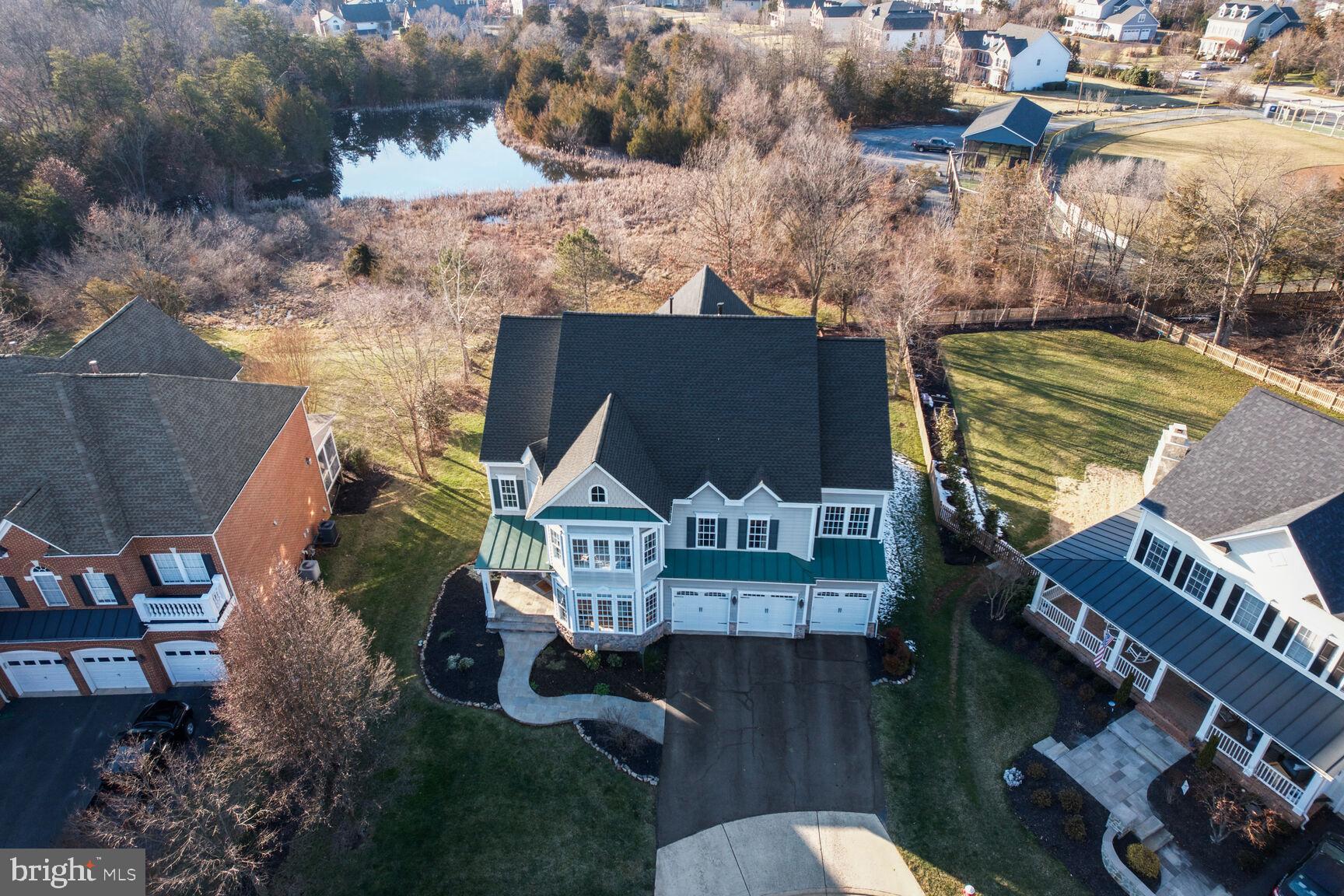 BROADLANDS SOUTH - Residential