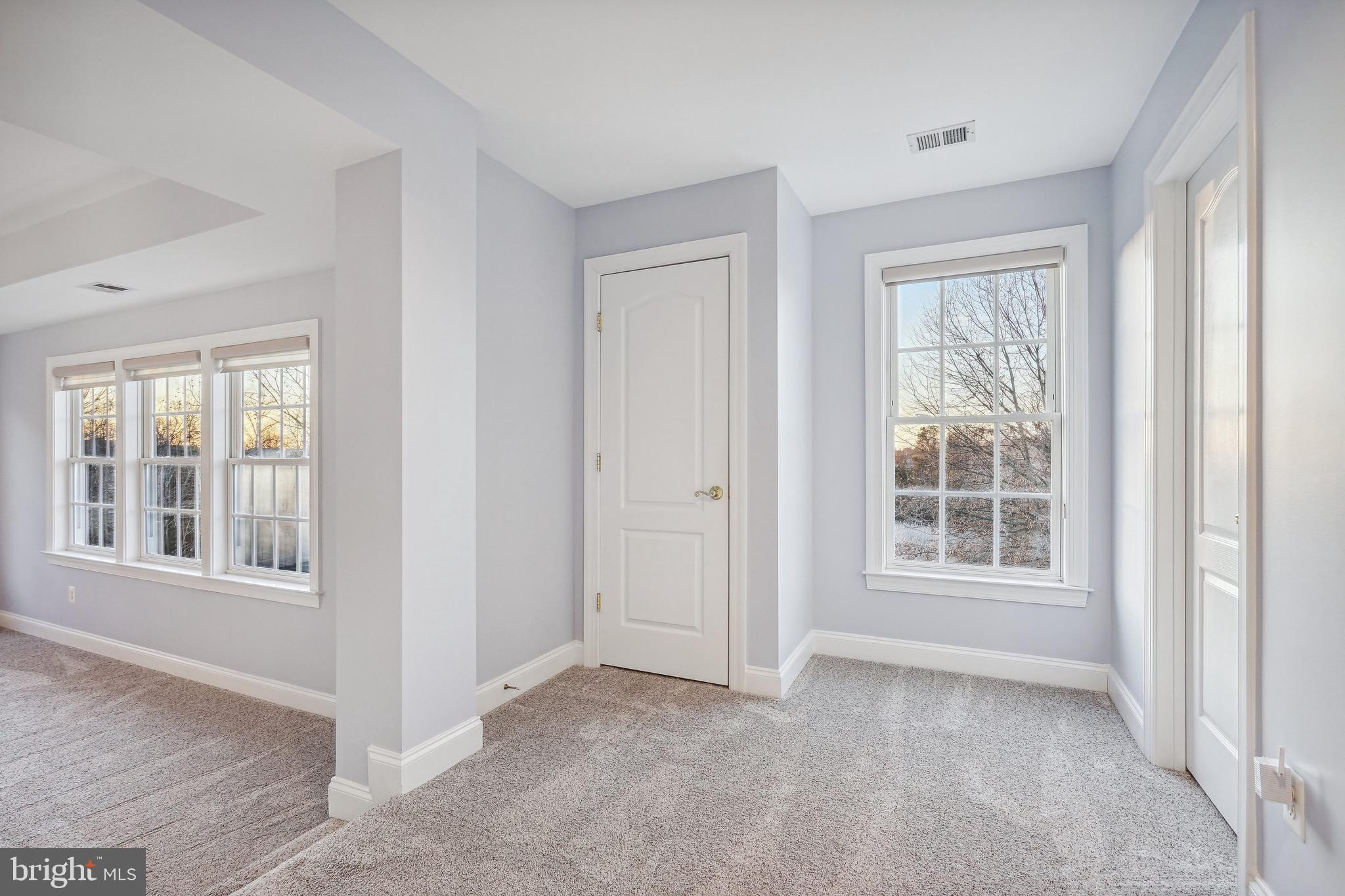 BROADLANDS SOUTH - Residential