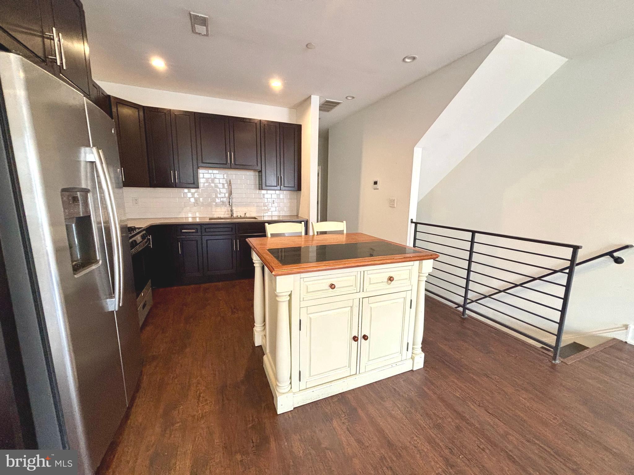 OLDE KENSINGTON - Residential