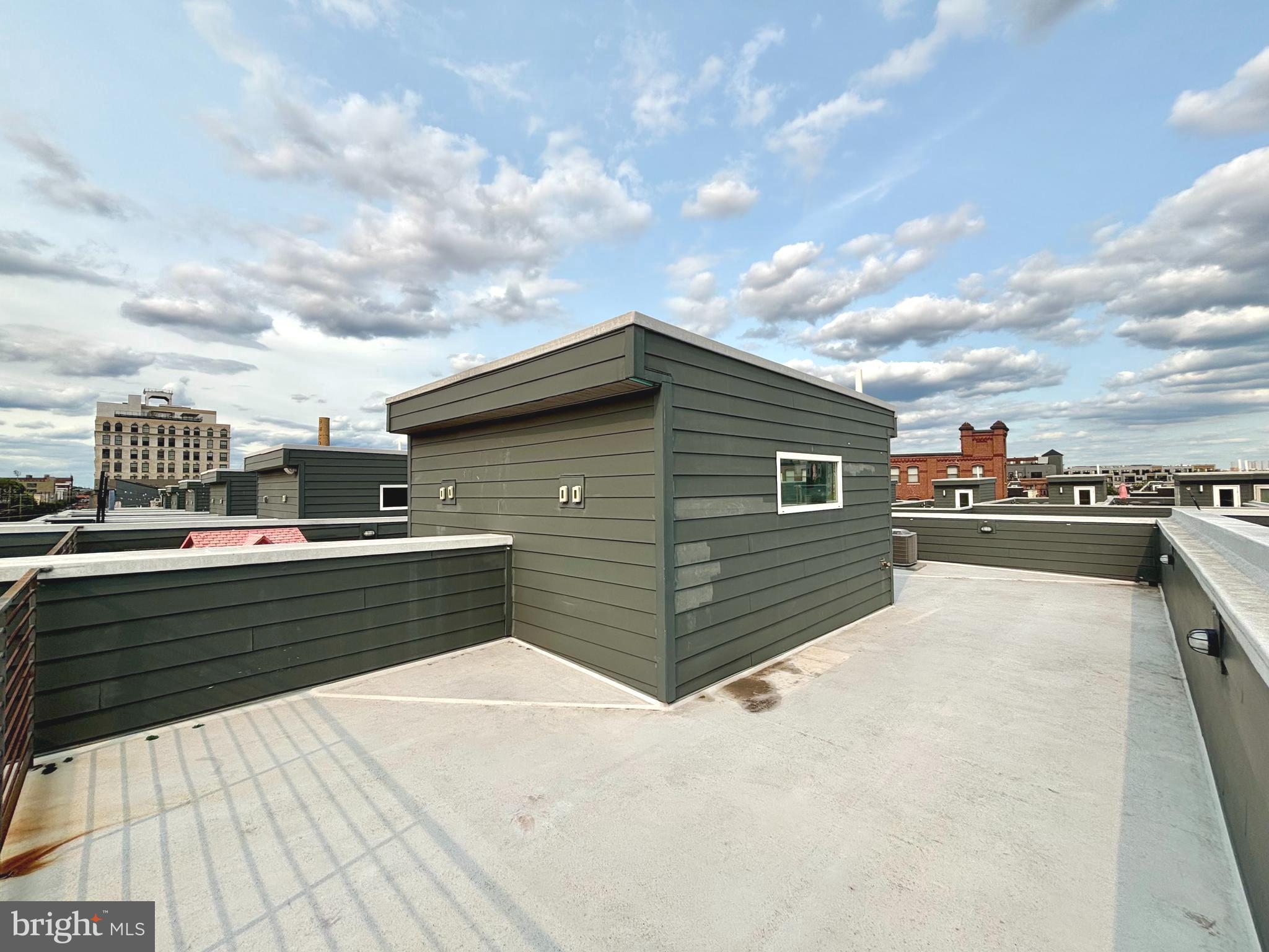 OLDE KENSINGTON - Residential