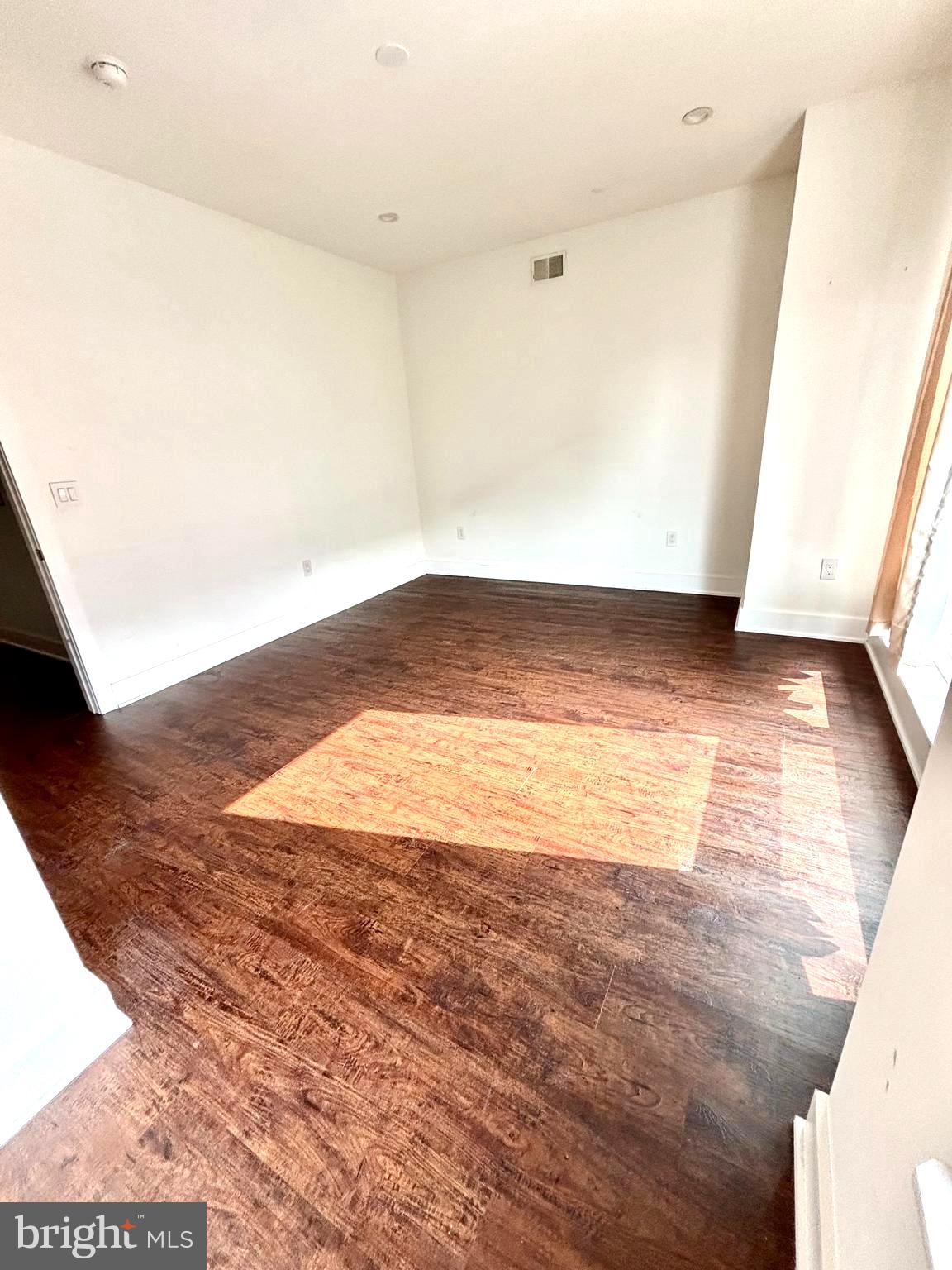 OLDE KENSINGTON - Residential