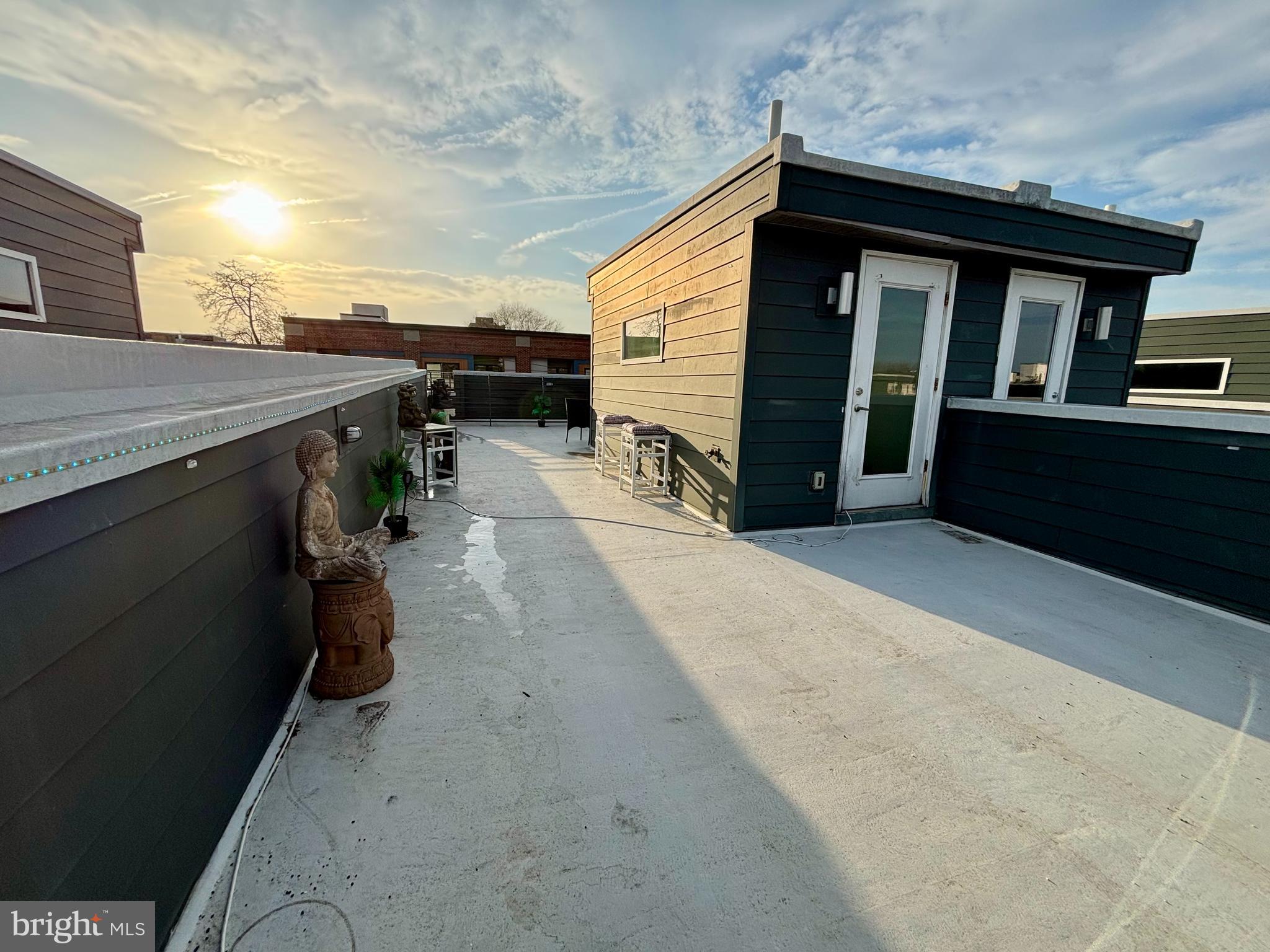 OLDE KENSINGTON - Residential