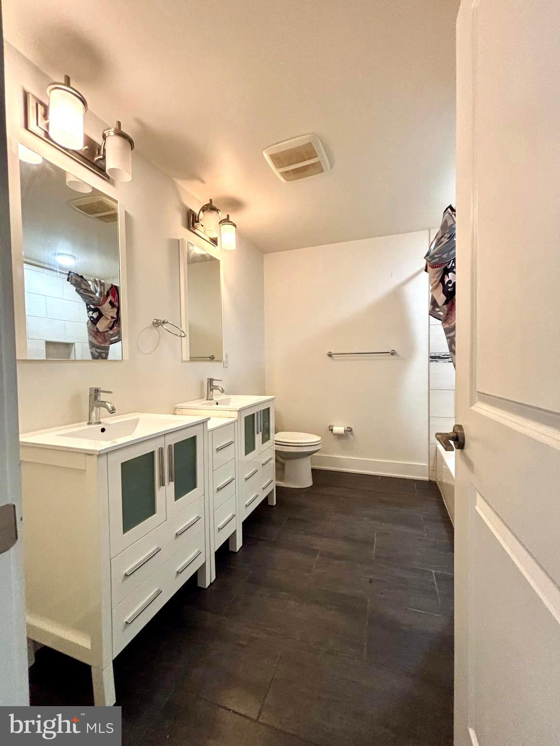 OLDE KENSINGTON - Residential