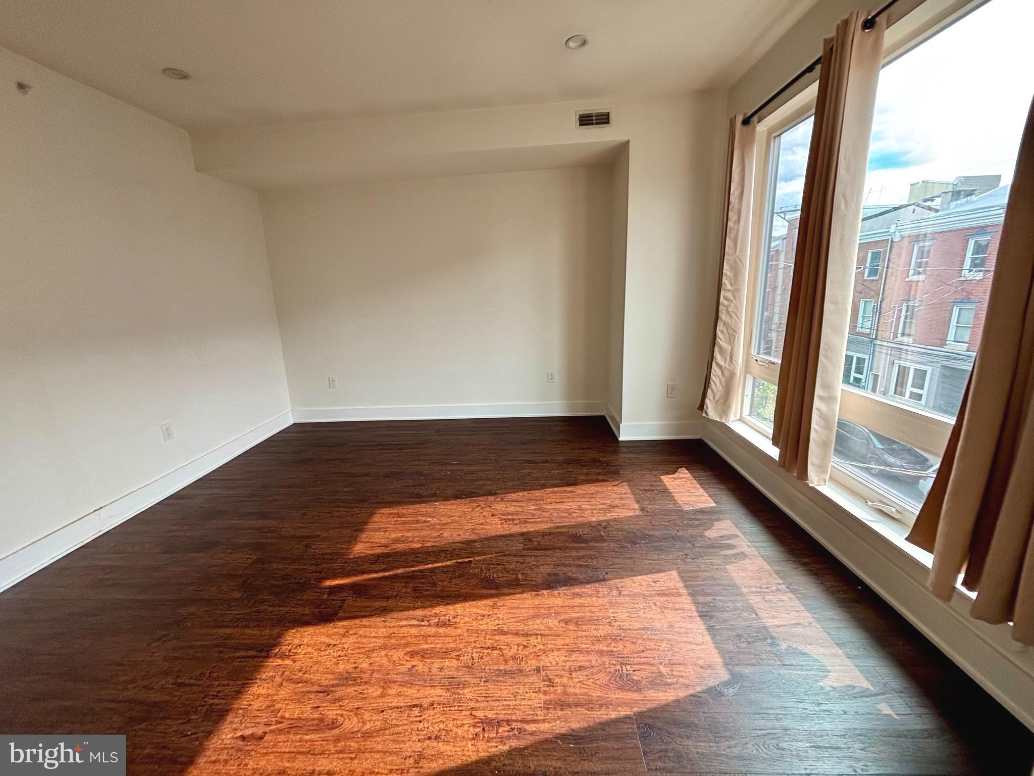 OLDE KENSINGTON - Residential