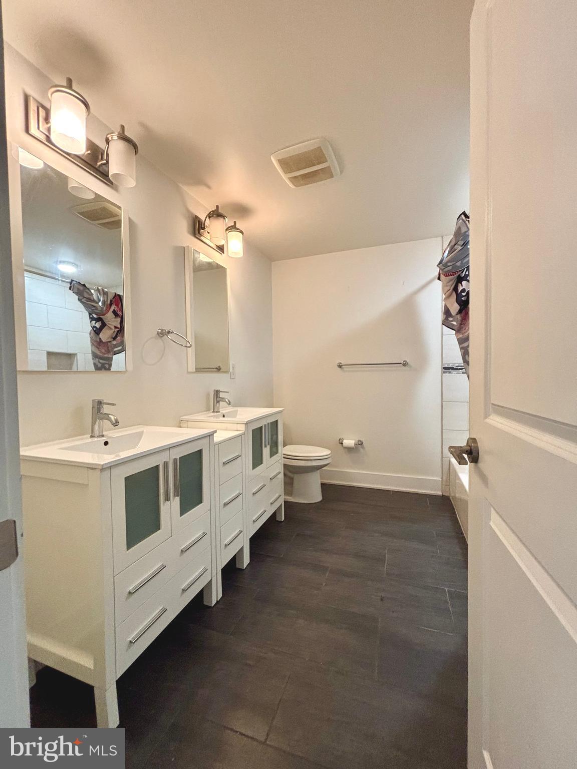 OLDE KENSINGTON - Residential