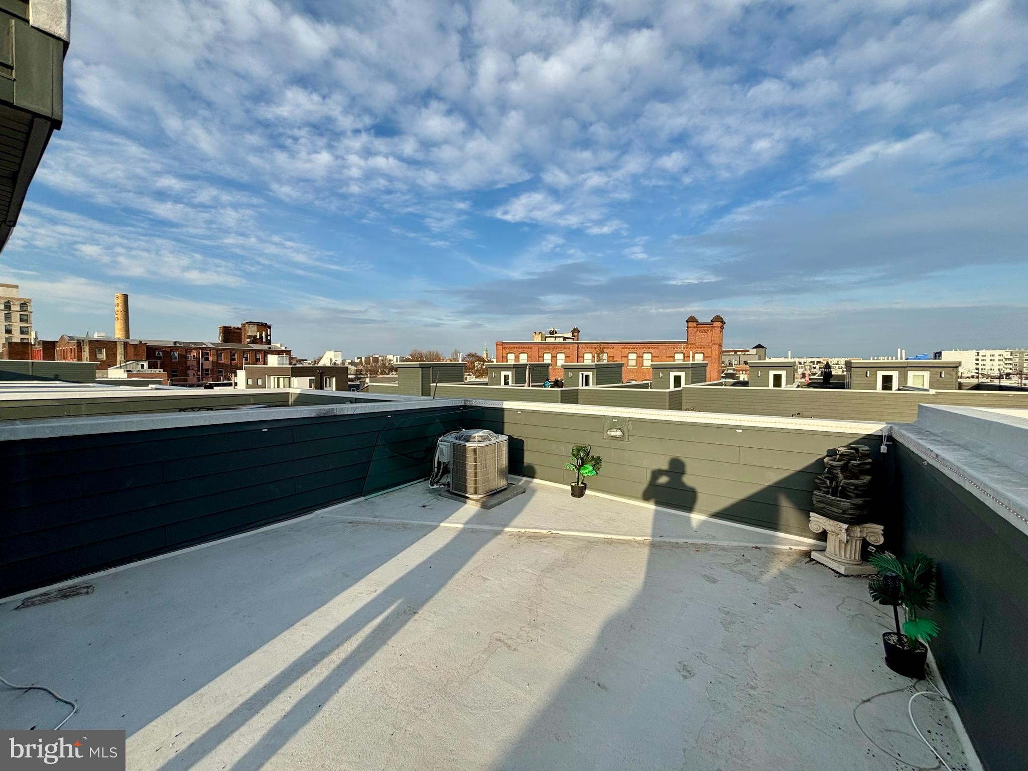 OLDE KENSINGTON - Residential