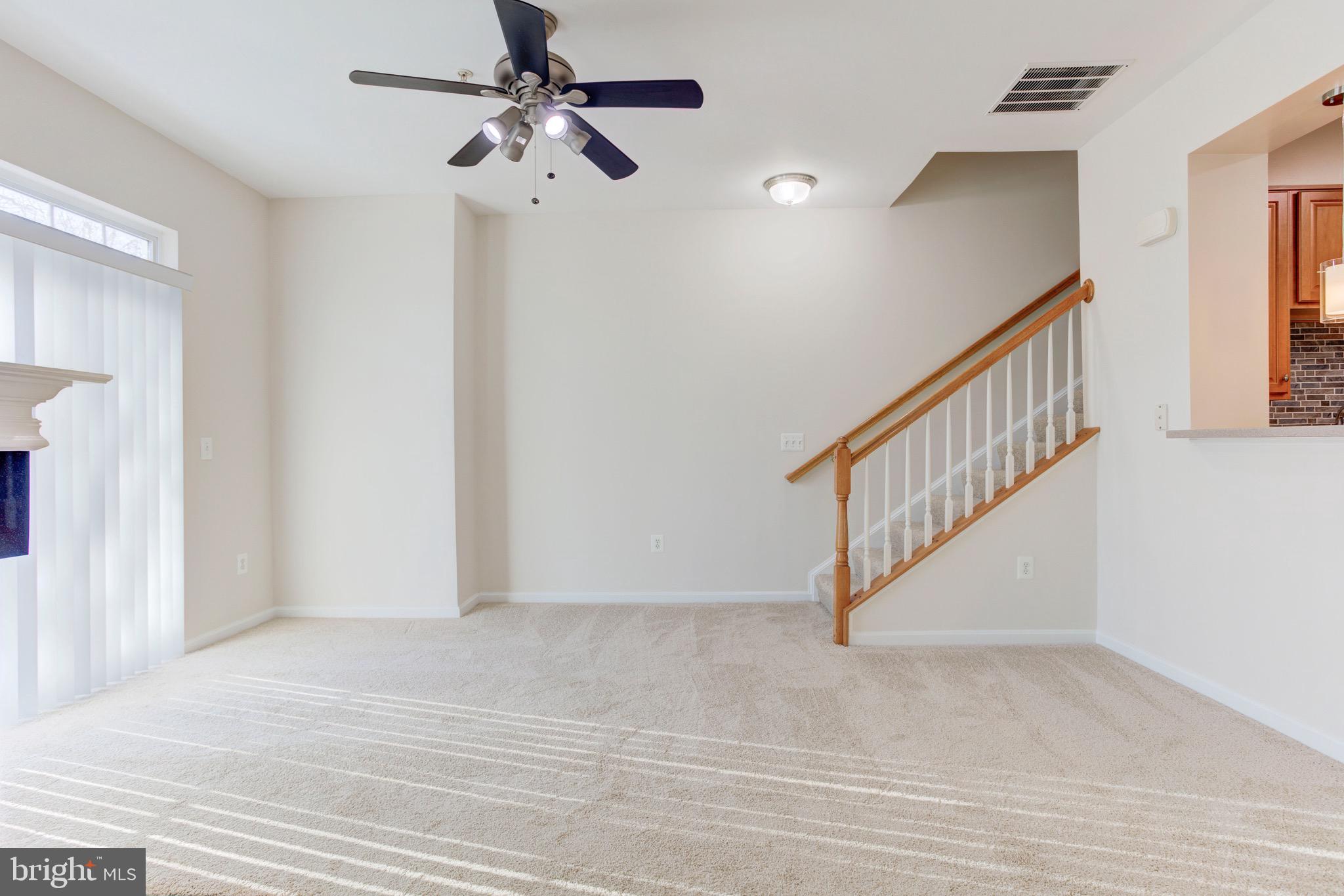 THE COMMONS ON WILLIAM SQUARE - Residential