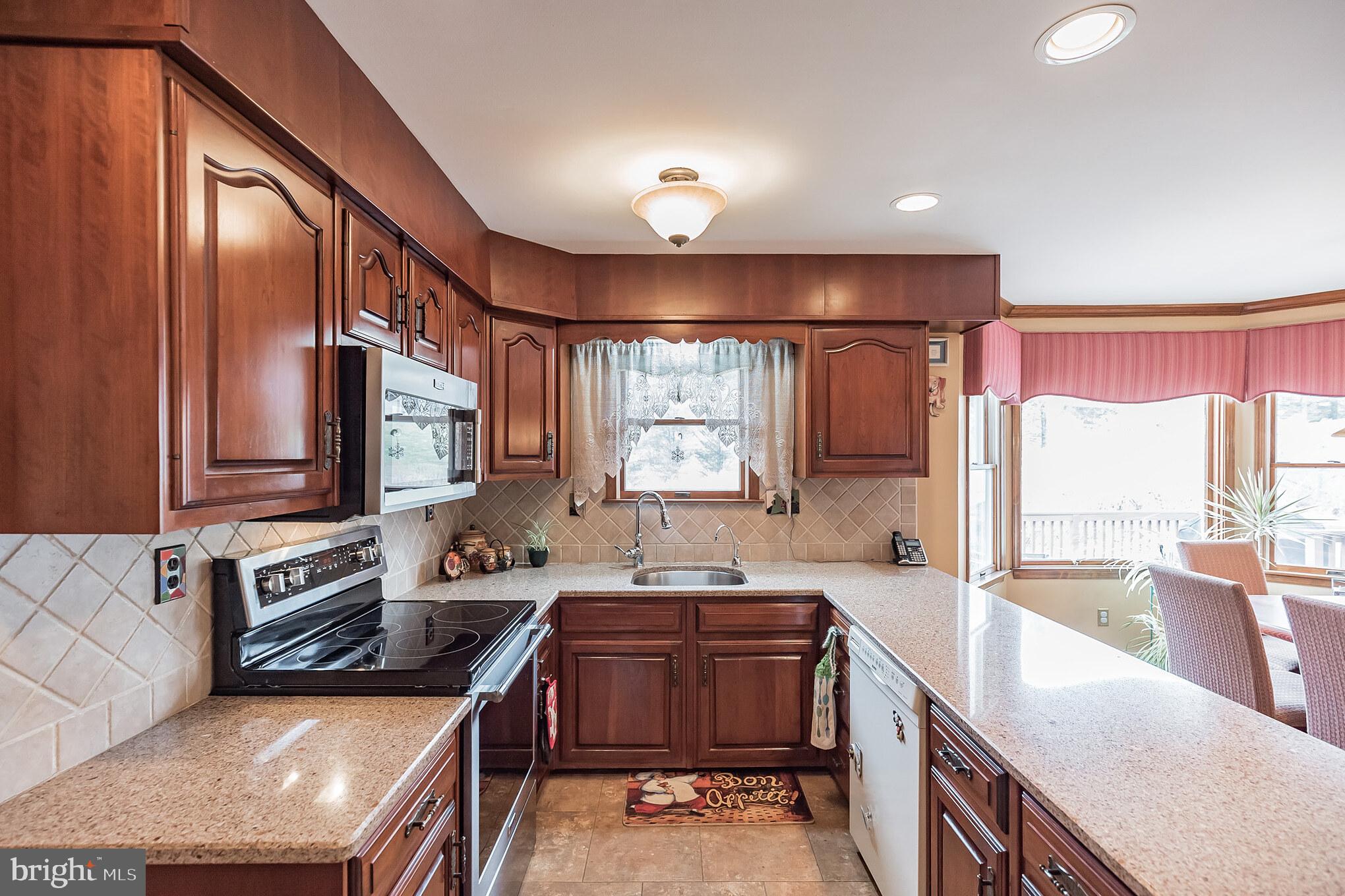 PINE TREE FARMS - Residential