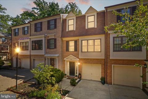 5428 WYCKLOW COURT ALEXANDRIA VA 22304