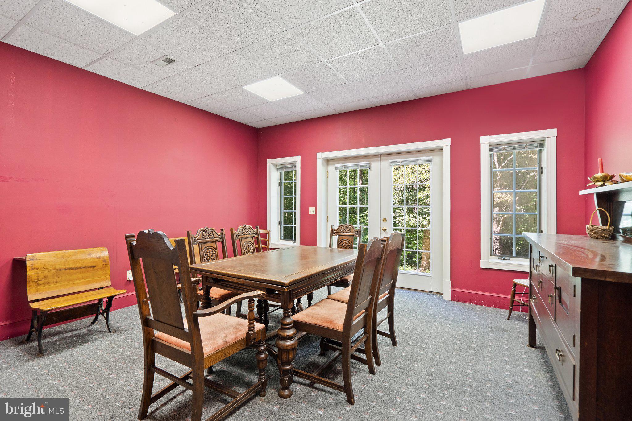 RILLHURST ESTATES - Residential