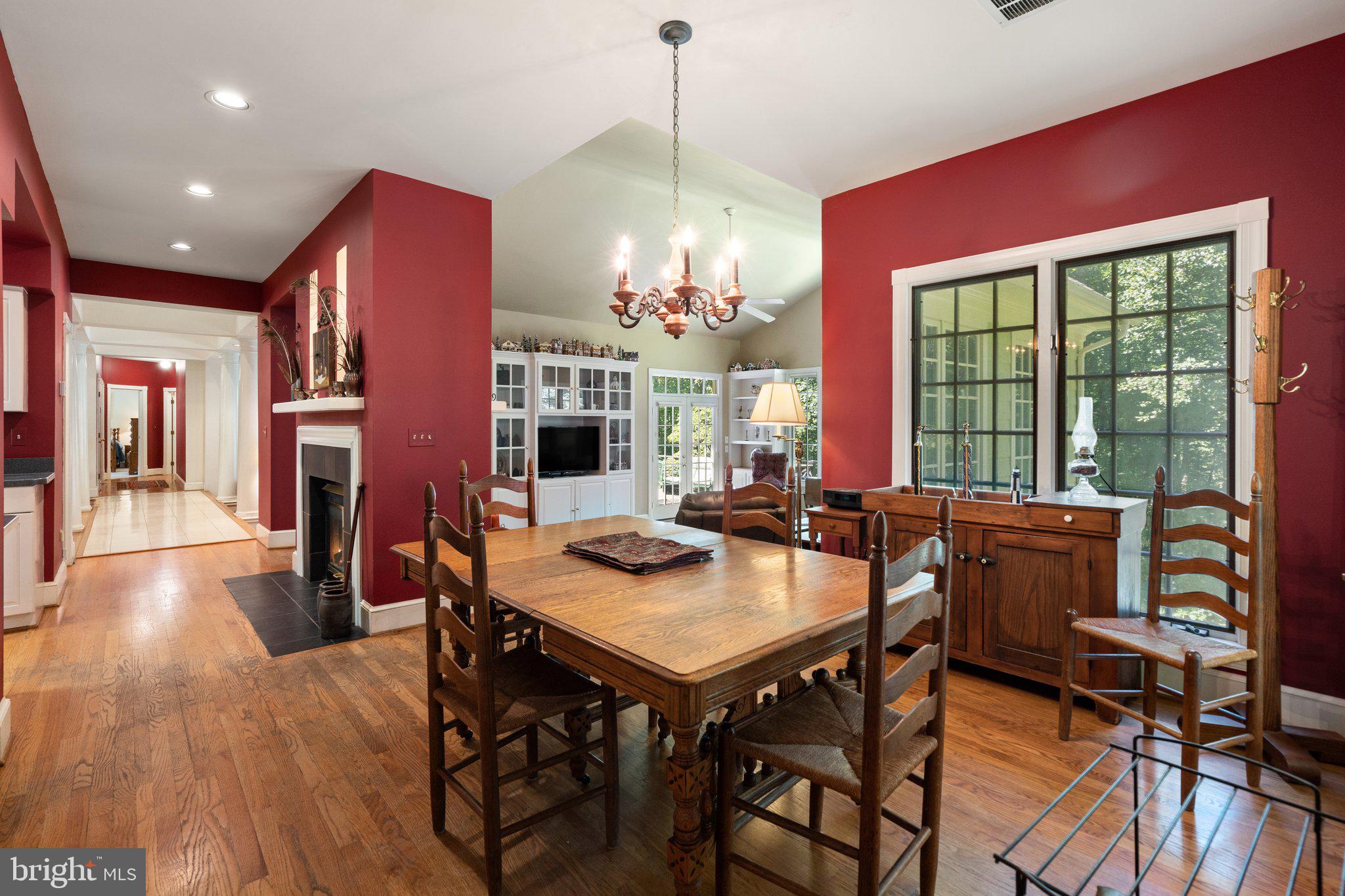 RILLHURST ESTATES - Residential