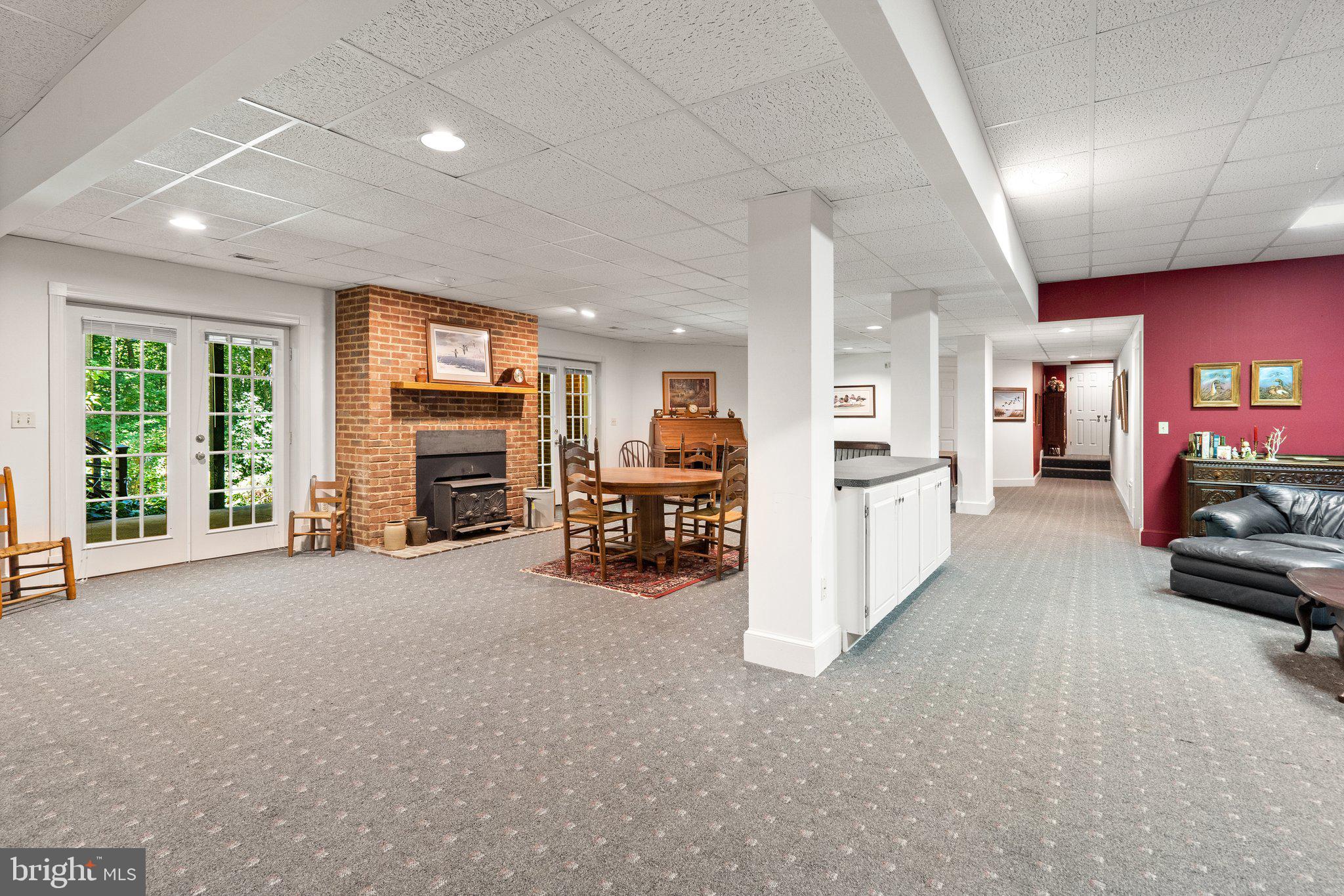 RILLHURST ESTATES - Residential