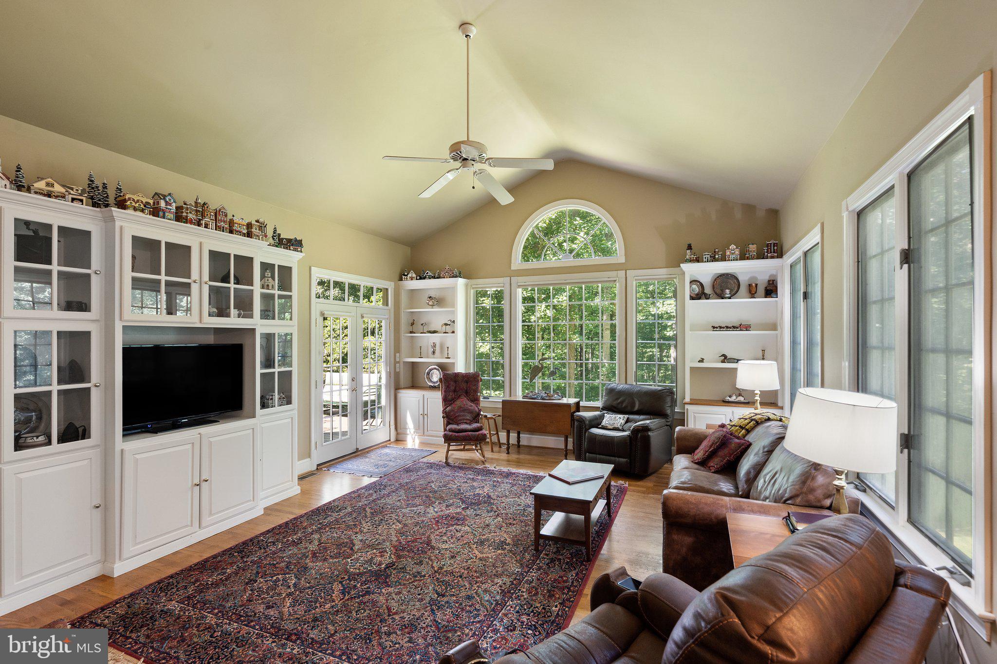 RILLHURST ESTATES - Residential