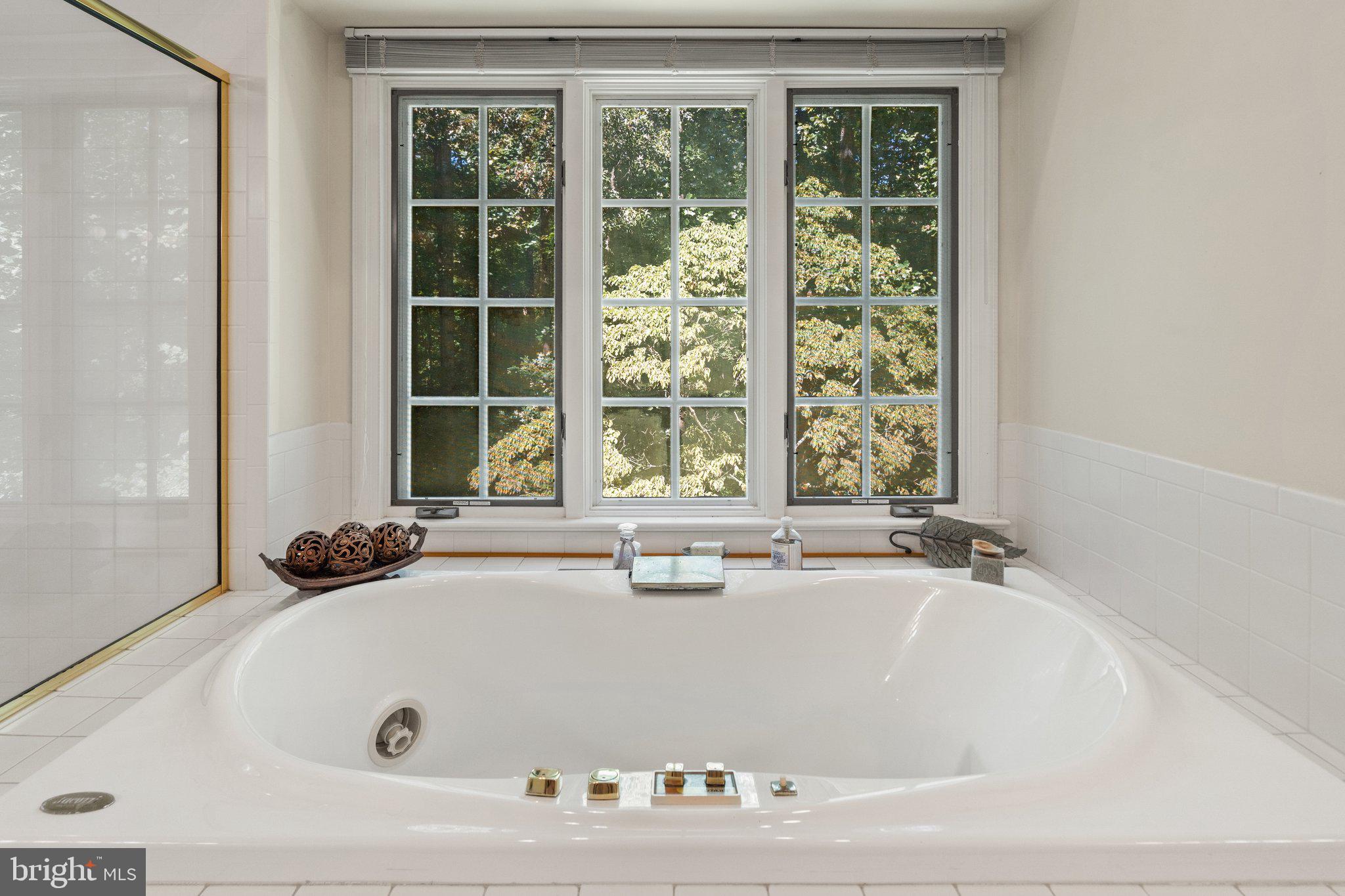 RILLHURST ESTATES - Residential