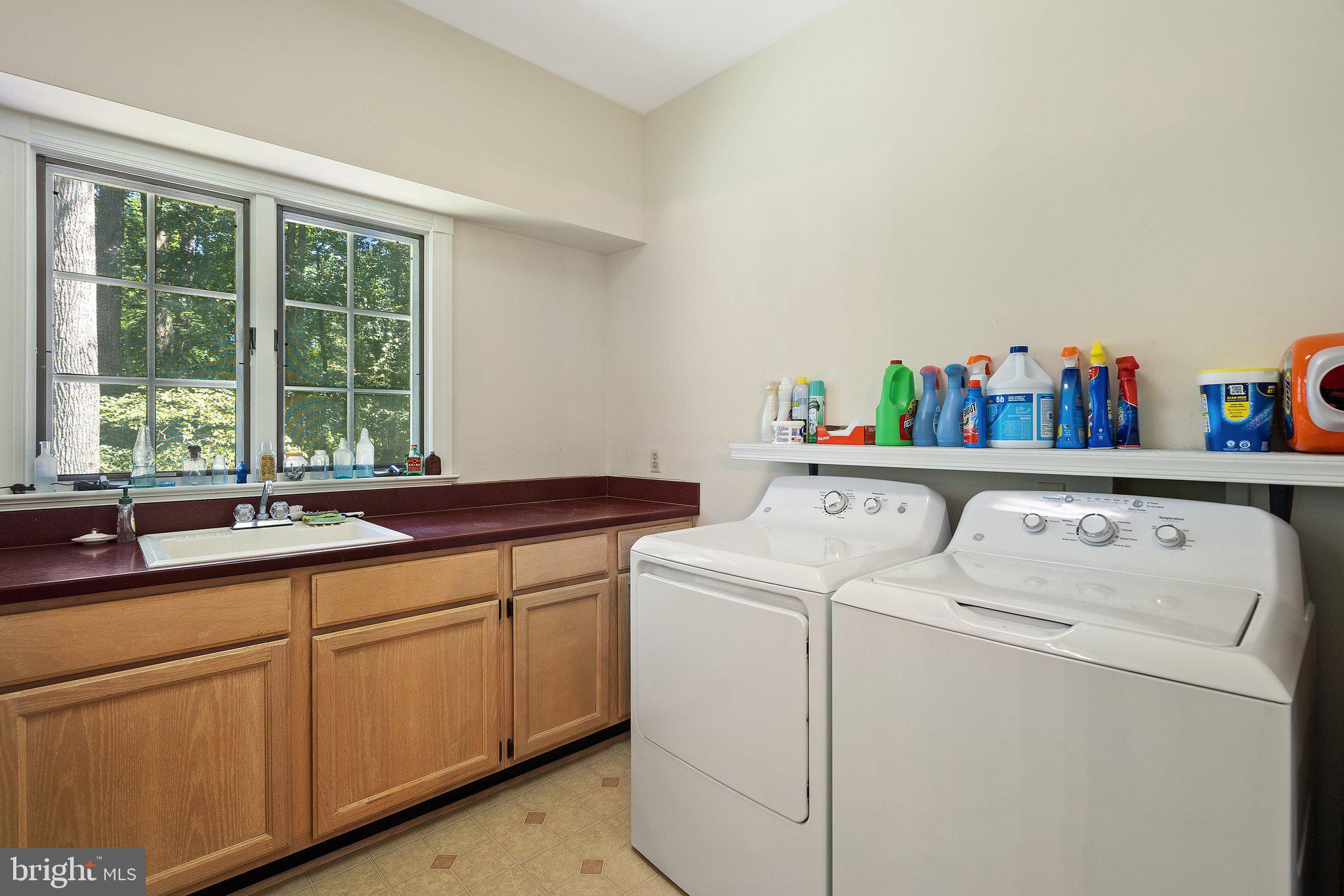 RILLHURST ESTATES - Residential